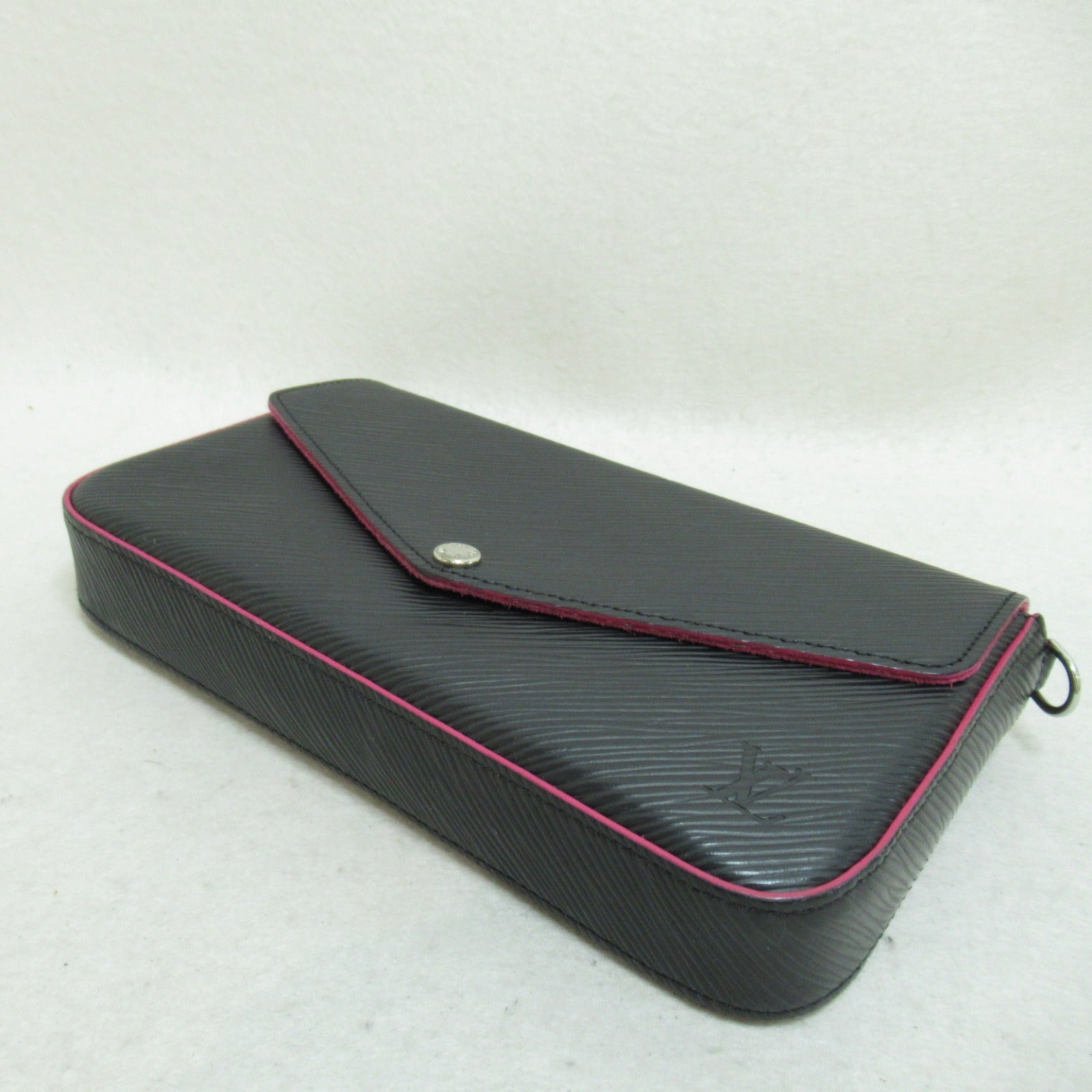 LOUIS VUITTON Epi Pochette Felicie肩背袋黑色Noir
