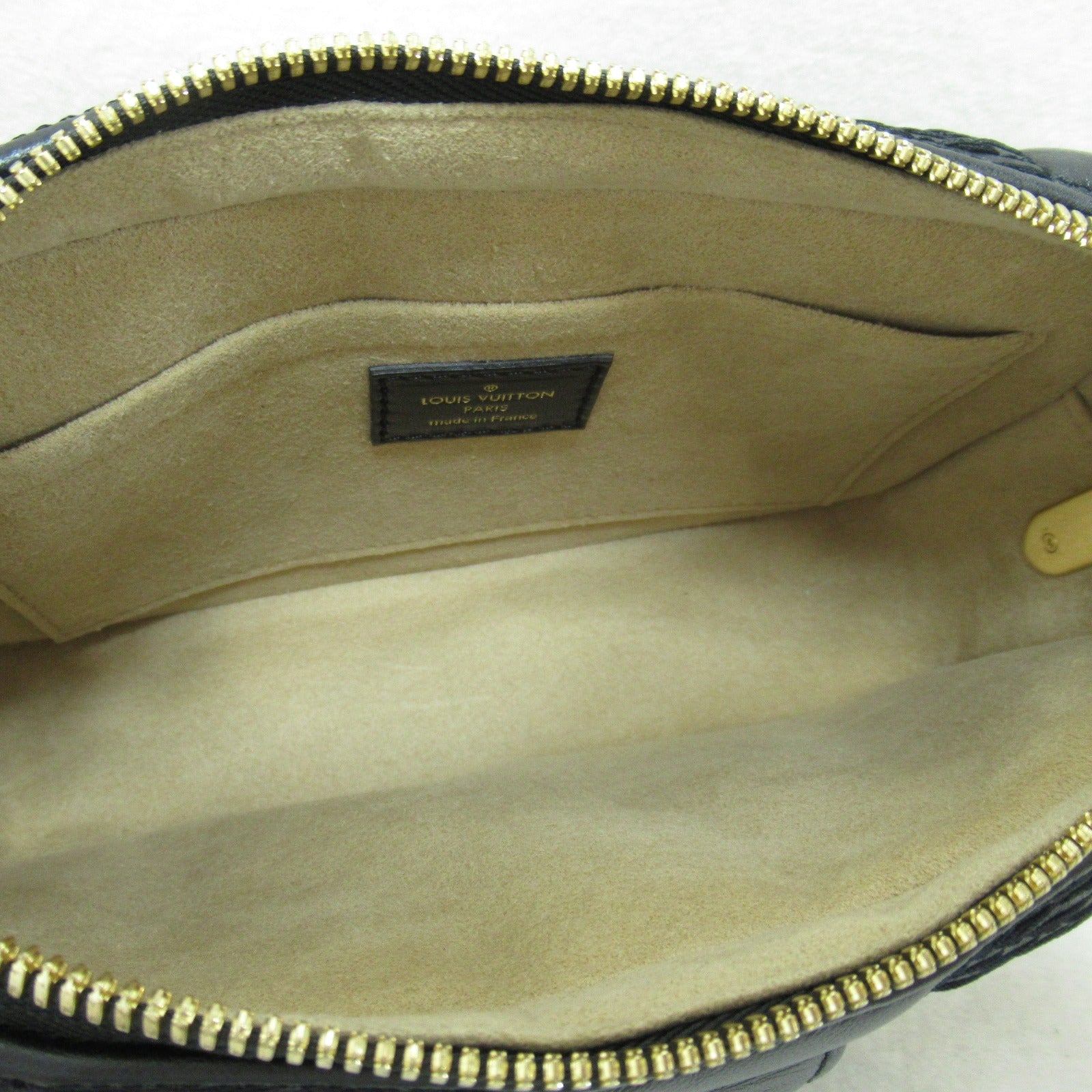 LOUIS VUITTON 【激減優惠】羊皮皮革Troca PM Shoulder Bag金扣肩背袋黑色