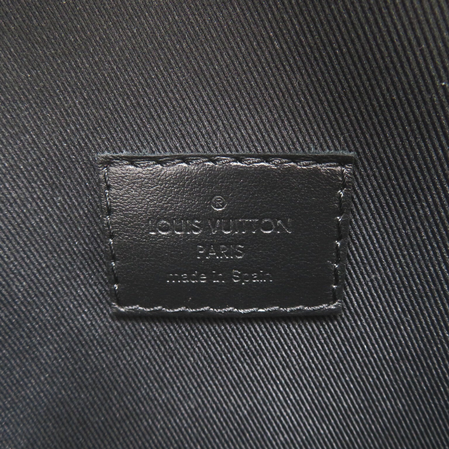 LOUIS VUITTON Monogram Shadow Discovery Bum Bag腰包黑色