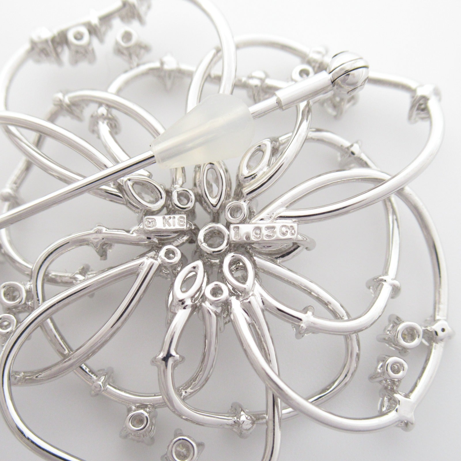 MIKIMOTO 18K白金Flower Diamond Brooch 1.93ct鑽石胸針