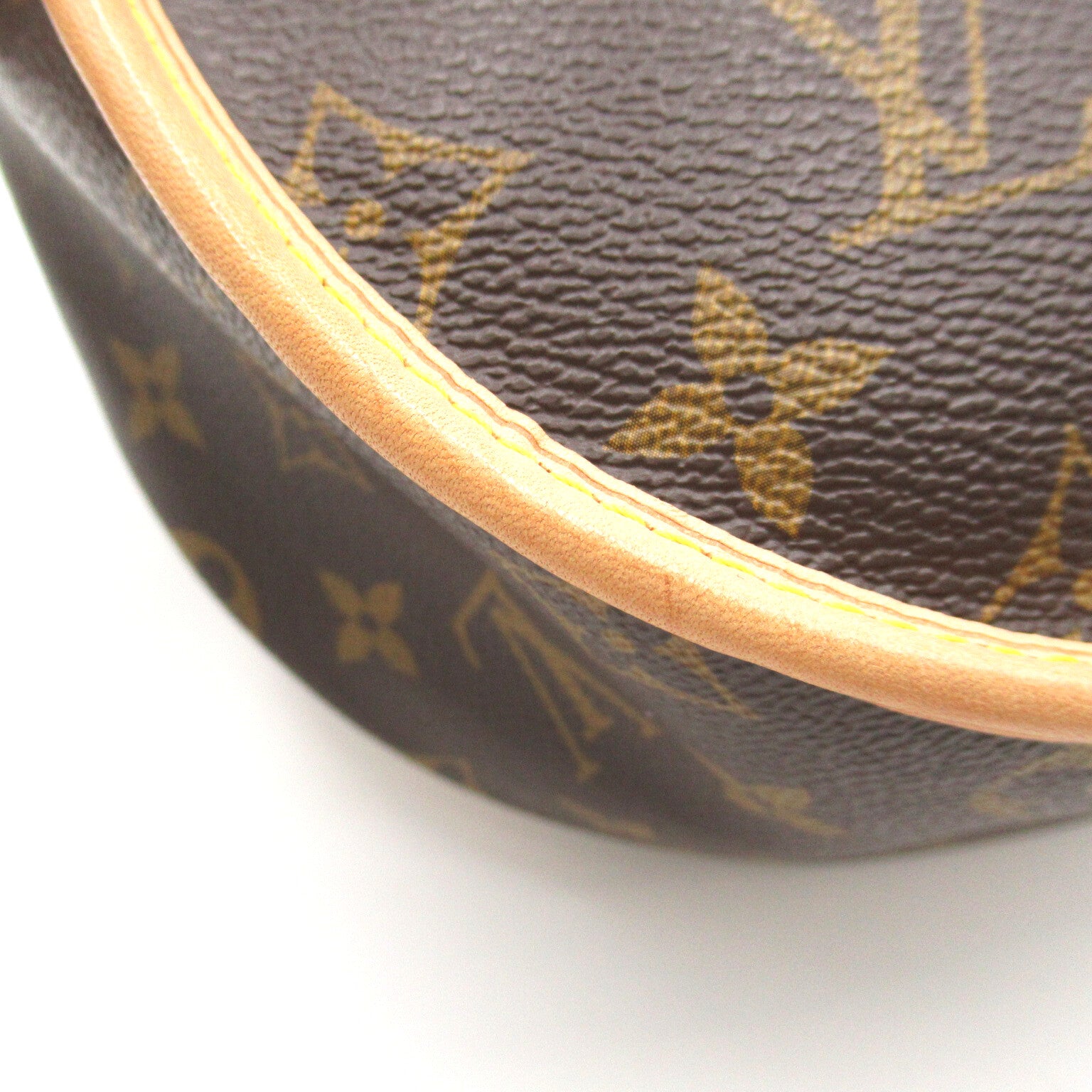 LOUIS VUITTON Monogram Menilmontant MM Shoulder Bag金扣肩背袋啡色