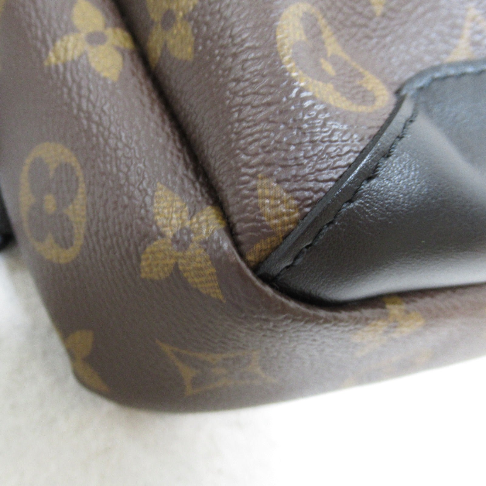 LOUIS VUITTON Monogram Macassar Avenue Sling肩背袋啡色/黑色