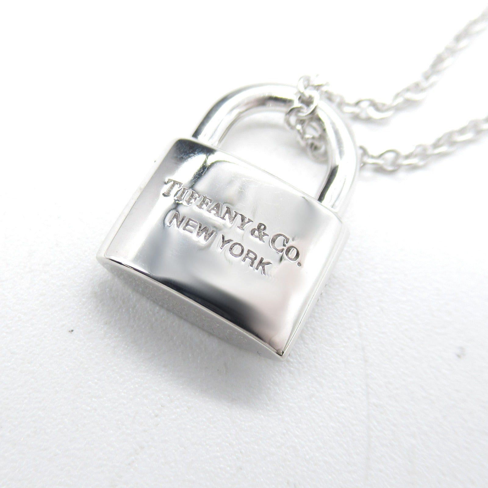 TIFFANY＆CO 【激減優惠】18K白金Padlock Diamond Necklace鑽石項鍊