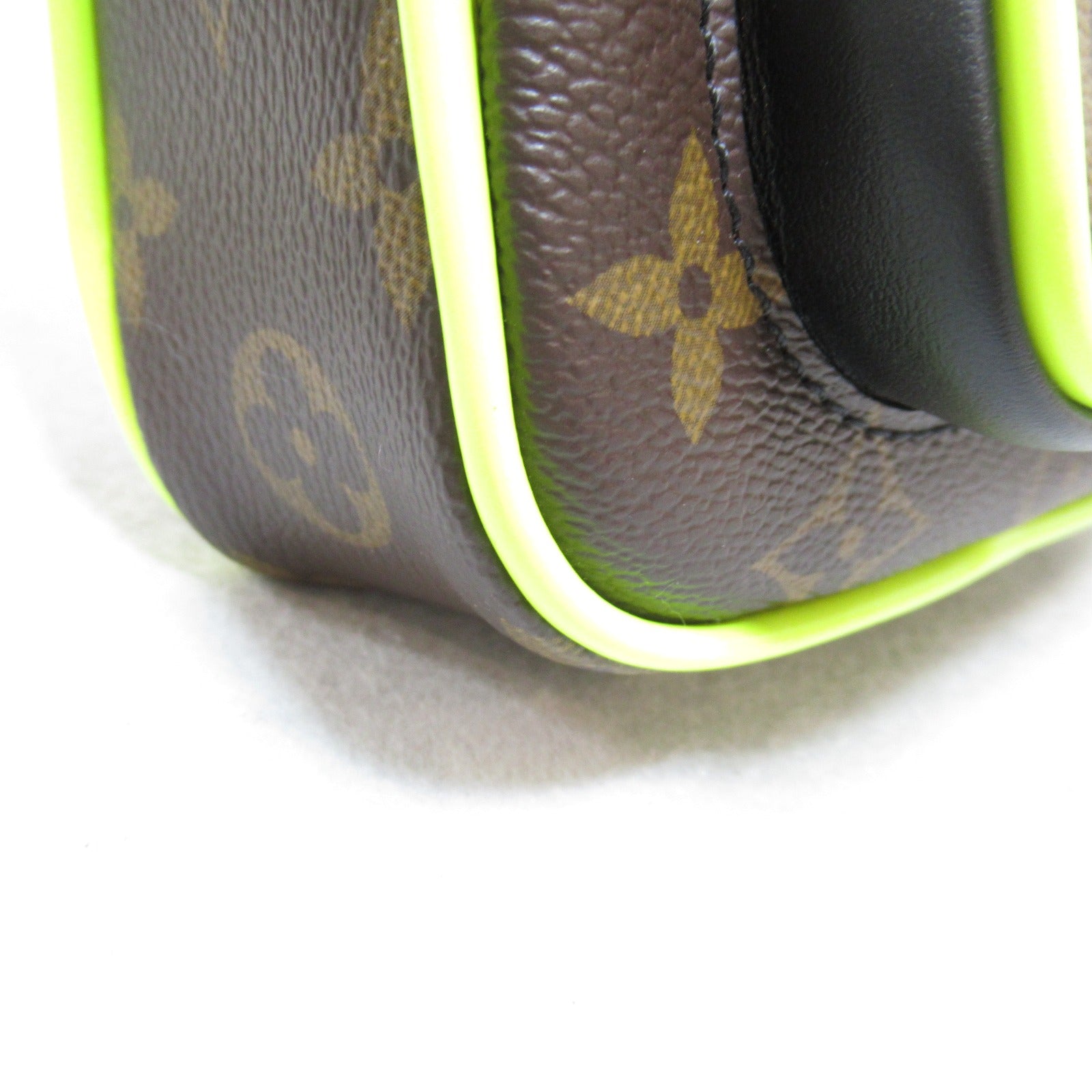 LOUIS VUITTON 【激減優惠】Monogram Christopher Wearable Wallet肩背袋啡色/黃色