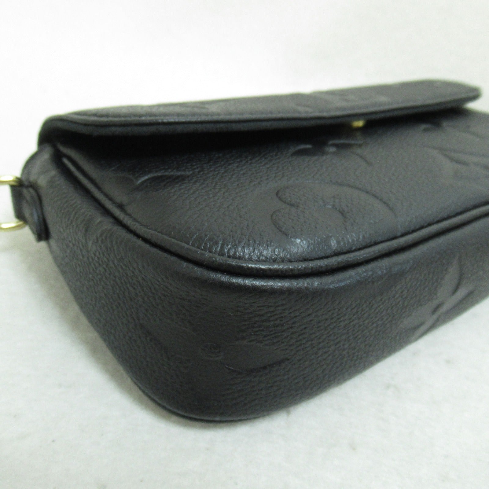 LOUIS VUITTON Monogram Empreinte Wallet On Chain Ivy金扣手挽肩背兩用袋黑色