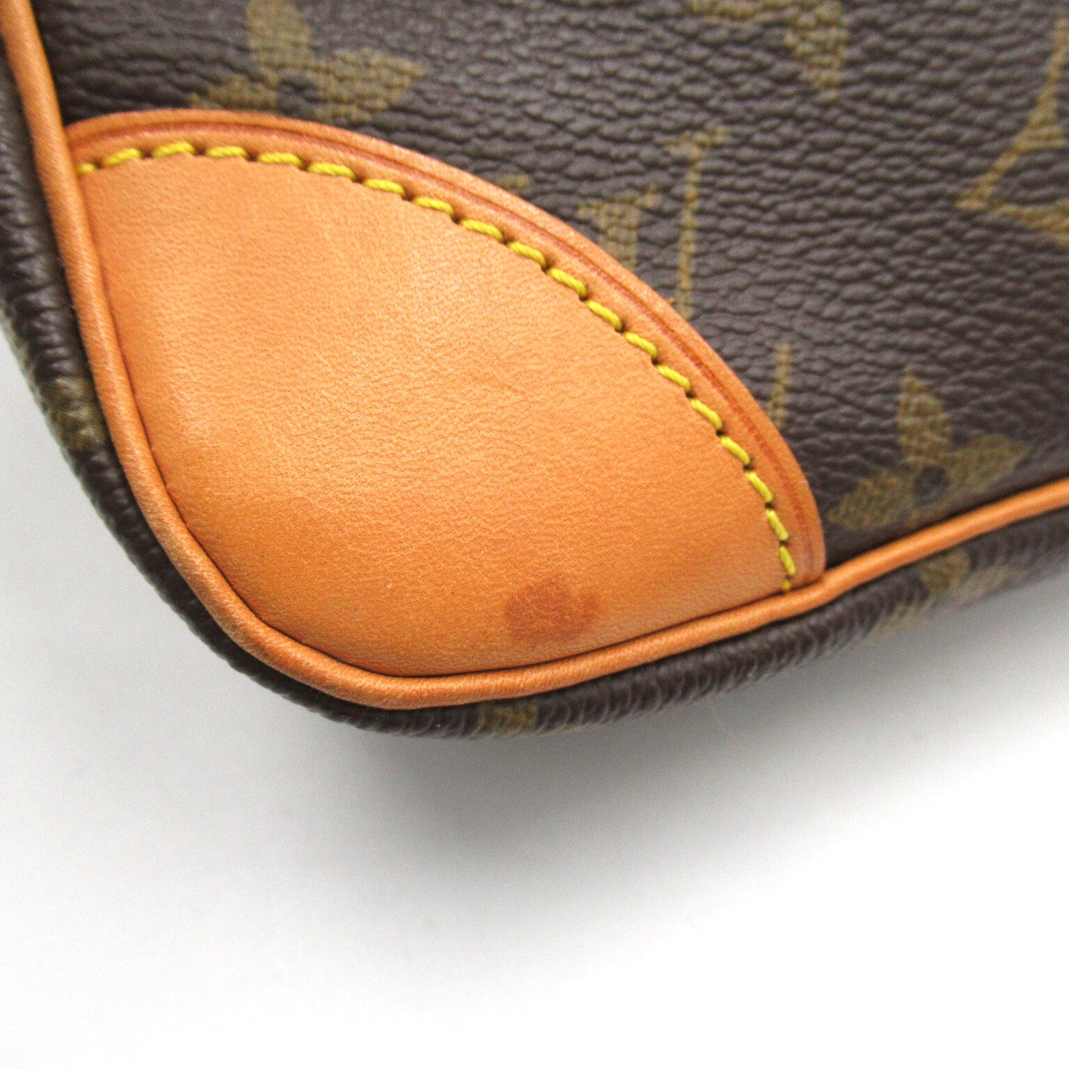 LOUIS VUITTON Monogram Danube金扣肩背袋啡色