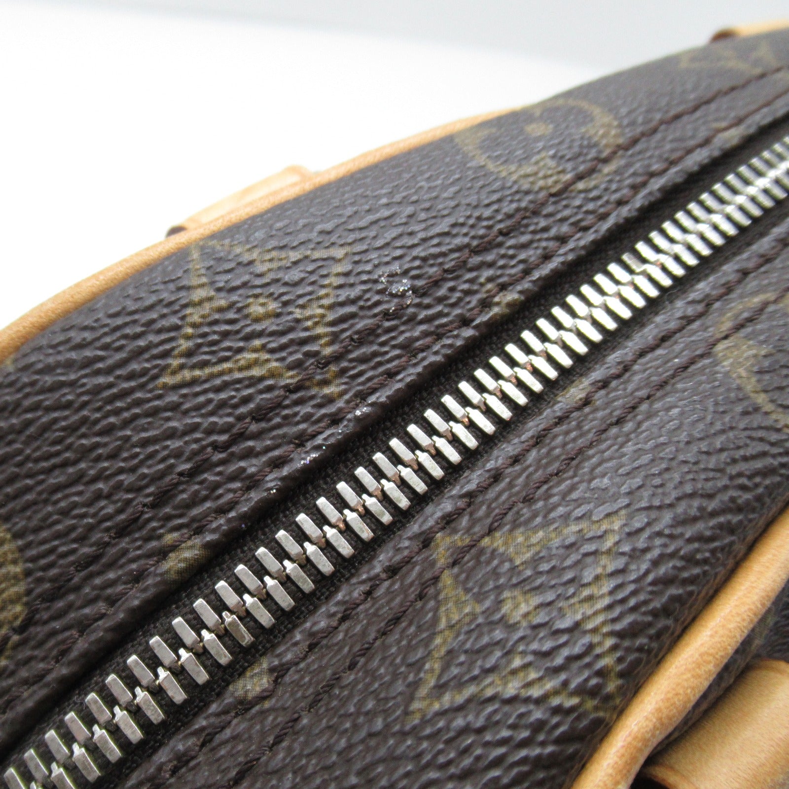 LOUIS VUITTON Monogram Manhattan PM金扣手挽袋啡色