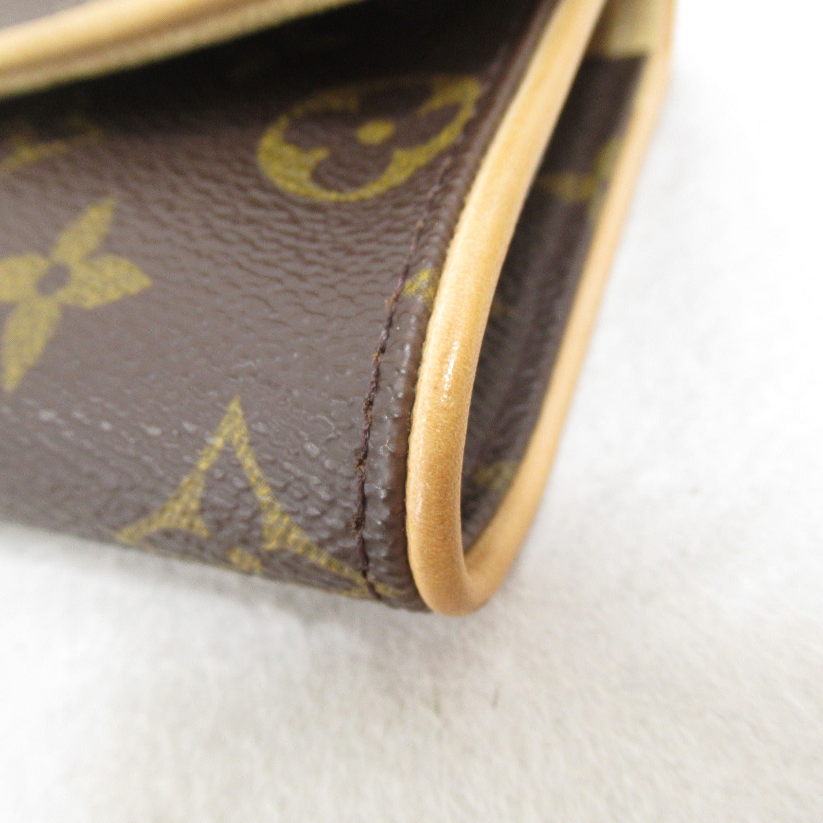 LOUIS VUITTON Monogram Pochette Twin PM金扣肩背袋啡色