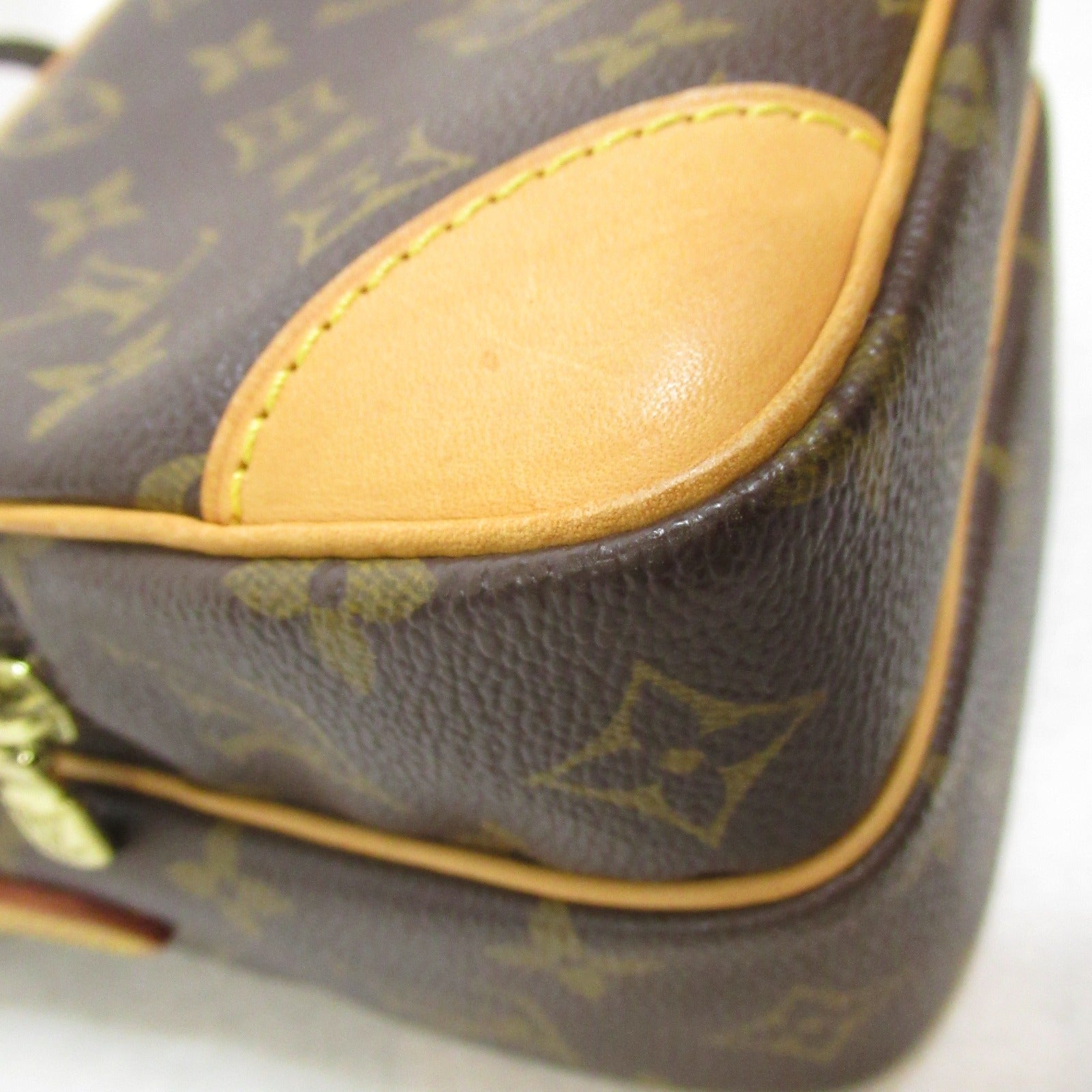 LOUIS VUITTON Monogram Amazon金扣肩背袋啡色