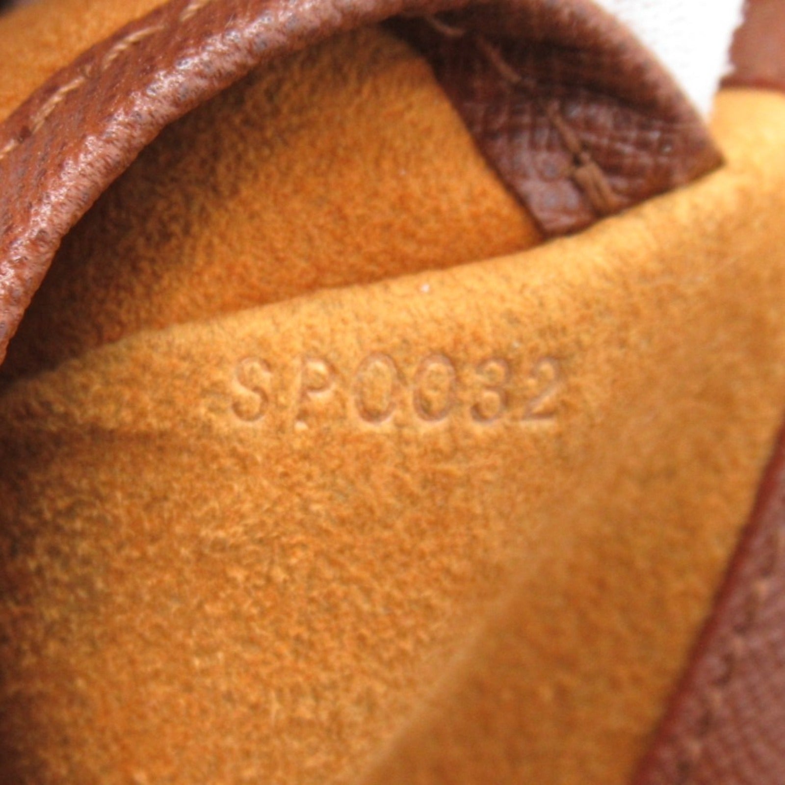 LOUIS VUITTON Monogram Musette Tango金扣肩背袋啡色