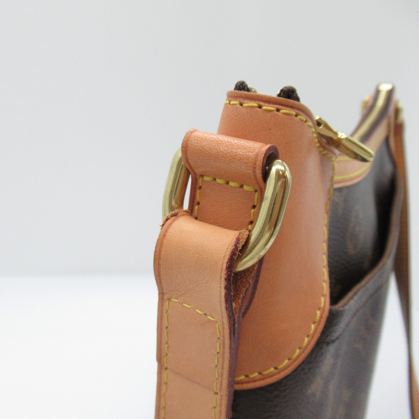 LOUIS VUITTON 【激減優惠】Monogram Odeon PM金扣肩背袋啡色