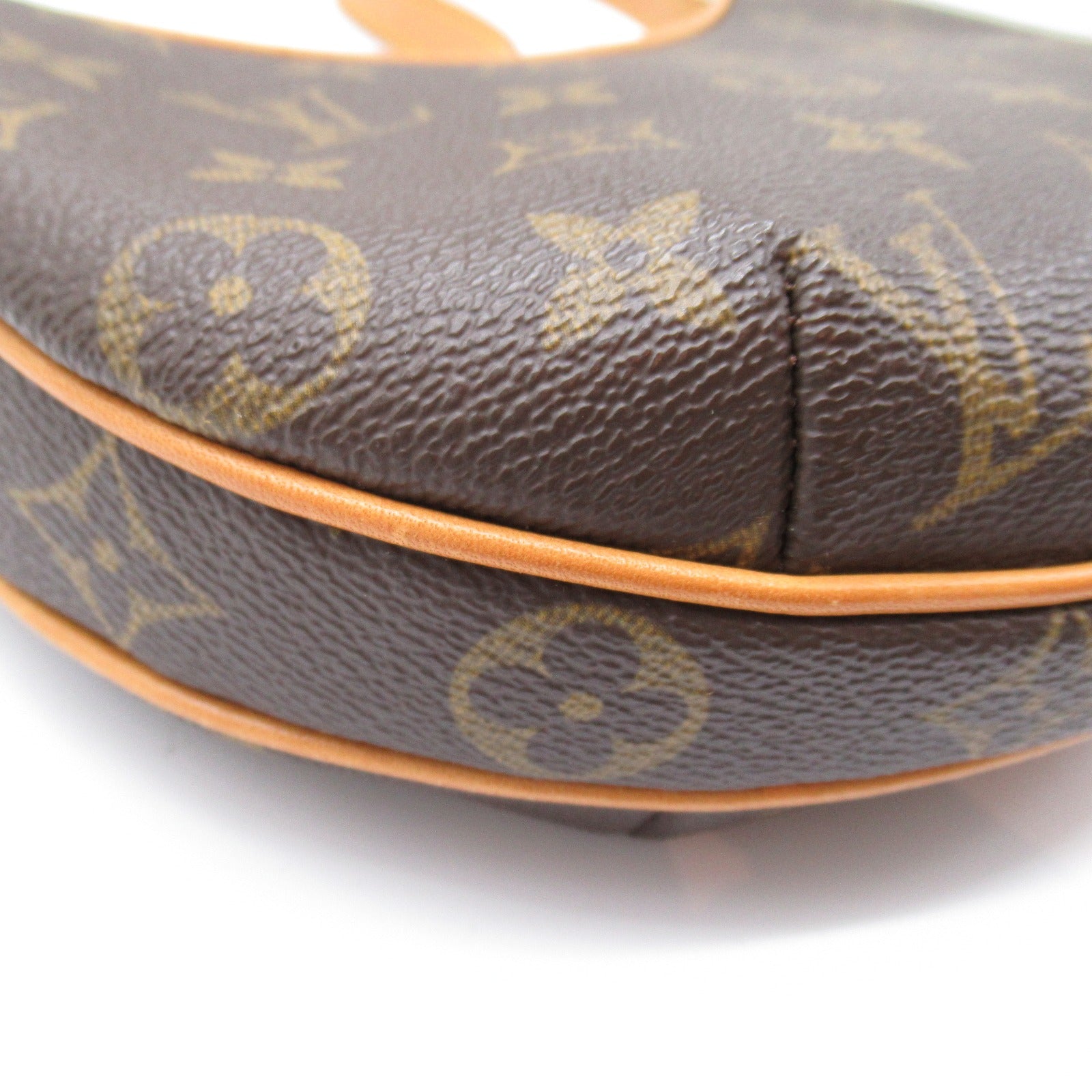 LOUIS VUITTON Monogram Pochette Croissant金扣肩背袋啡色