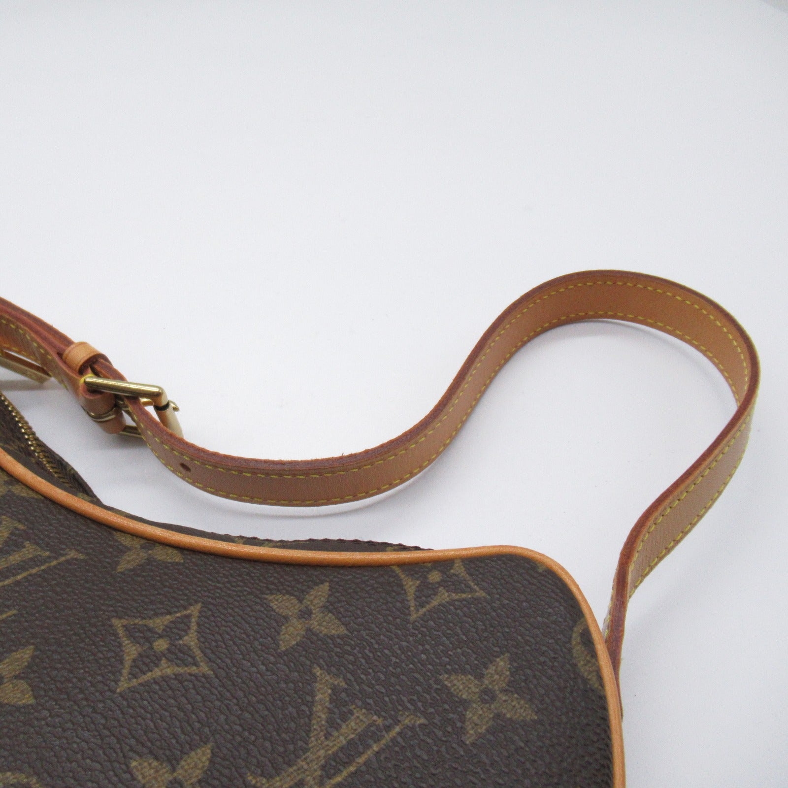 LOUIS VUITTON Monogram Pochette Croissant金扣肩背袋啡色