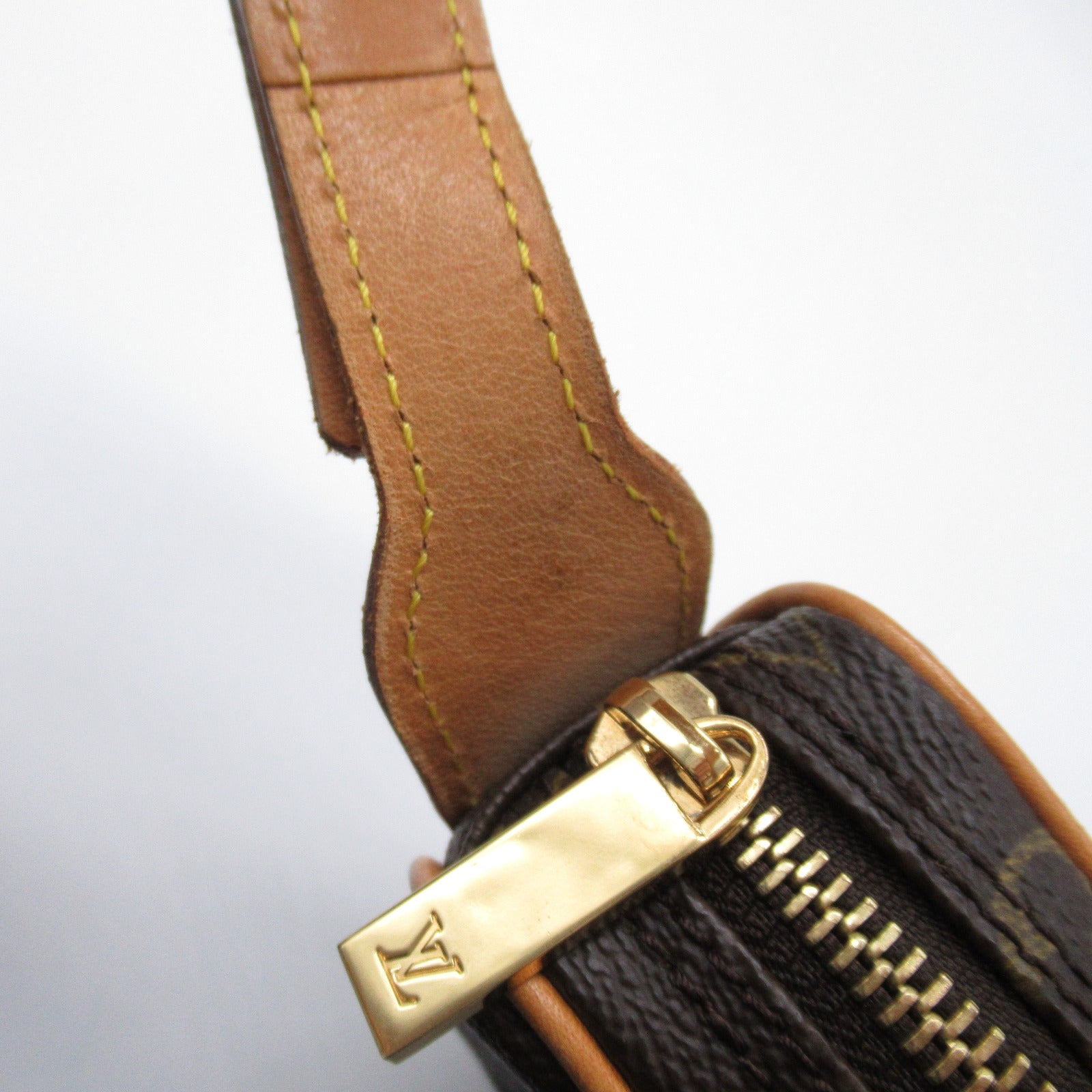 LOUIS VUITTON Monogram Pochette Croissant金扣肩背袋啡色