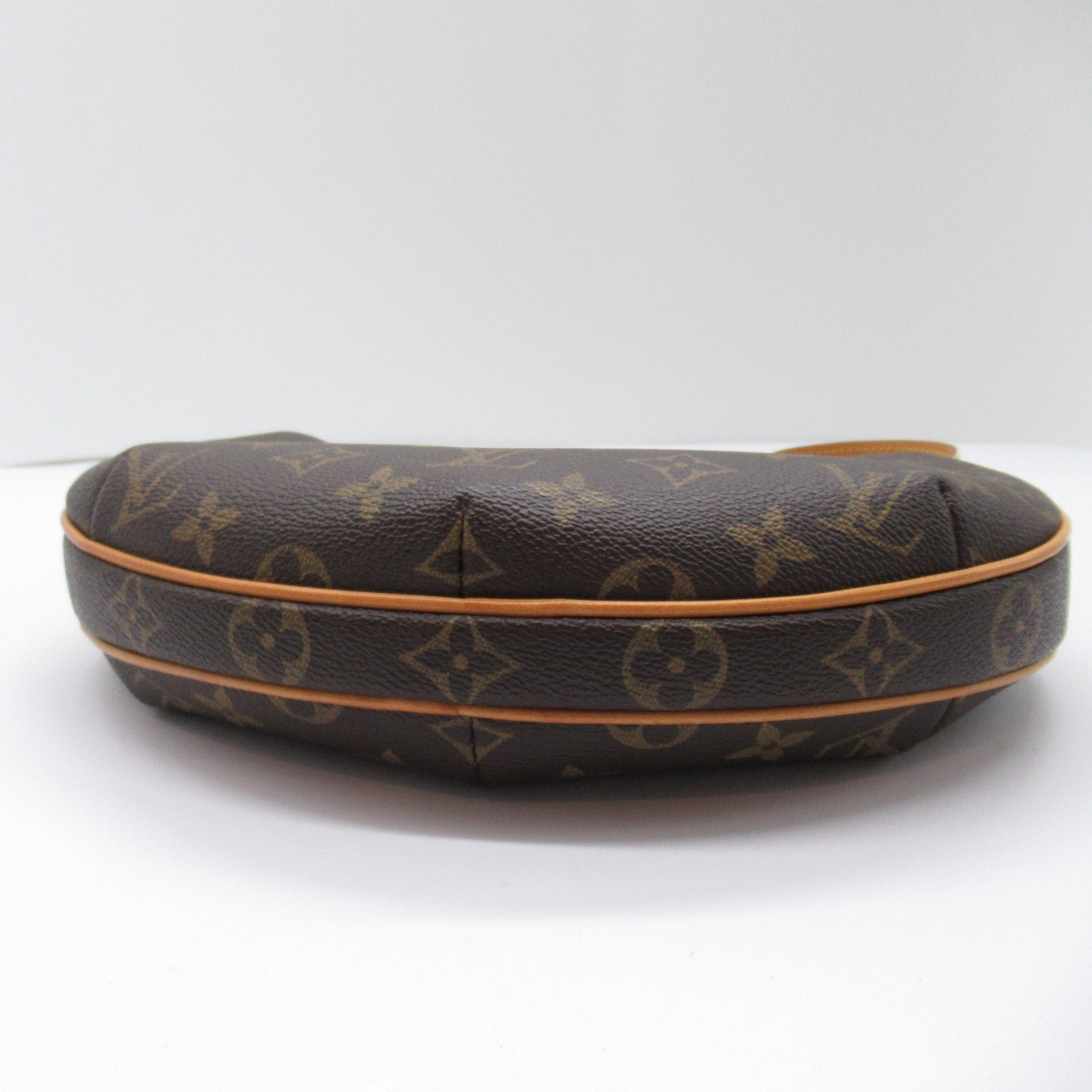 LOUIS VUITTON Monogram Pochette Croissant金扣肩背袋啡色