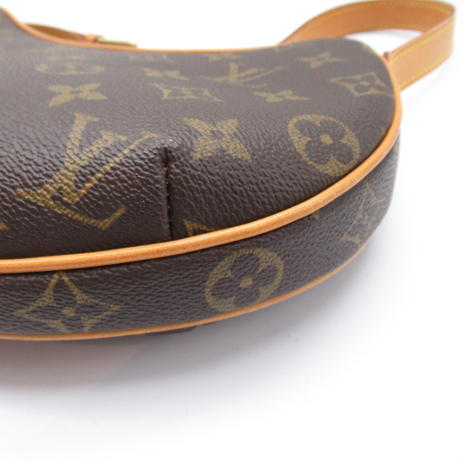 LOUIS VUITTON Monogram Pochette Croissant金扣肩背袋啡色