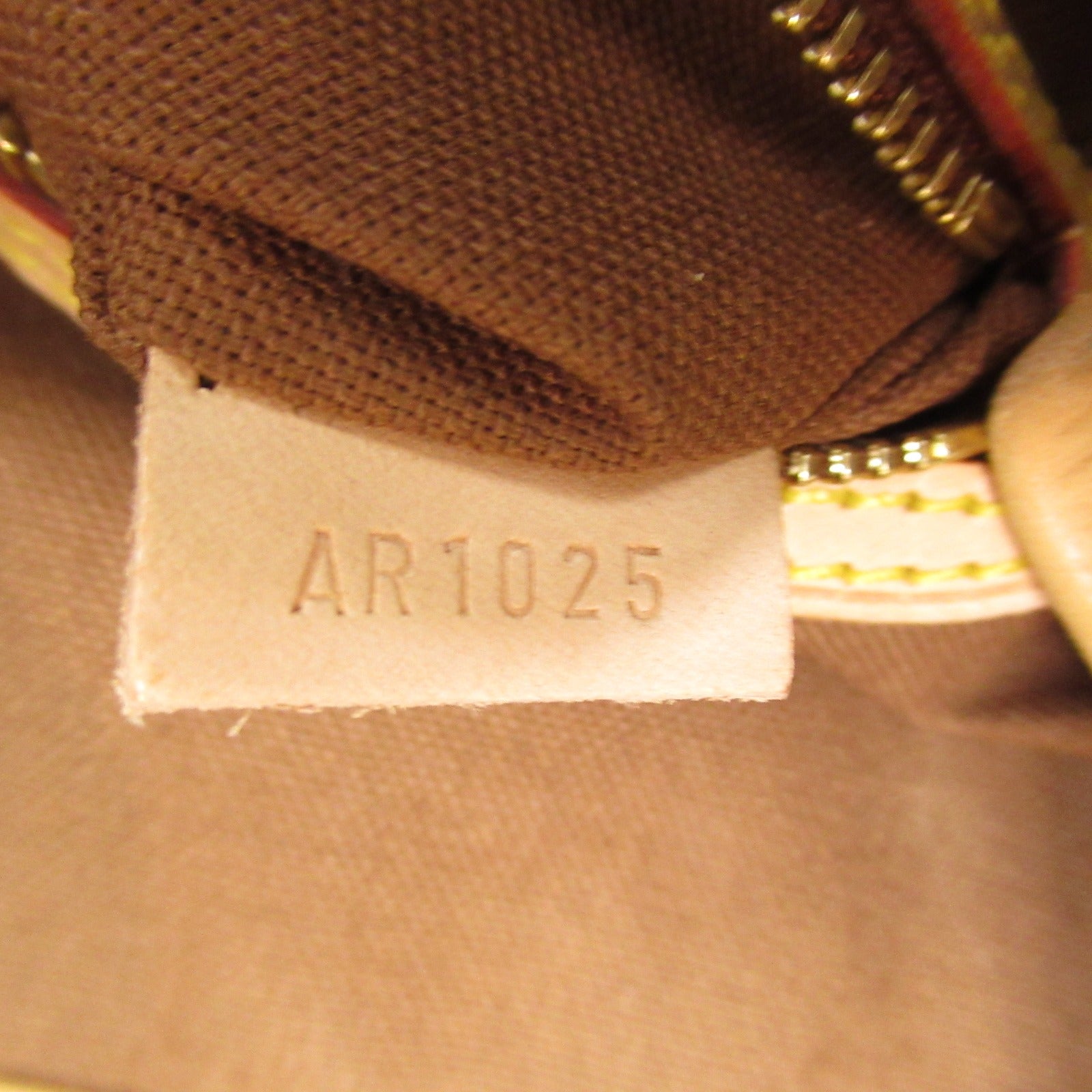 LOUIS VUITTON Monogram Batignolles Horizontal金扣手挽袋啡色