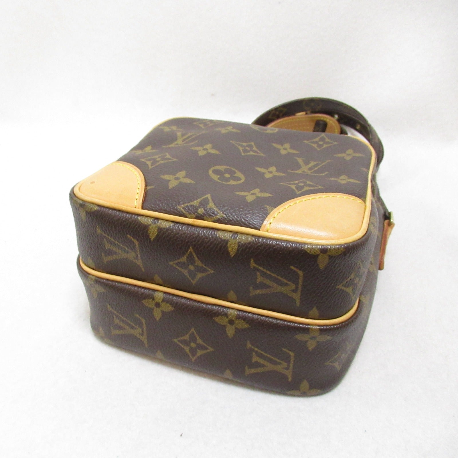LOUIS VUITTON Monogram Amazon金扣肩背袋啡色