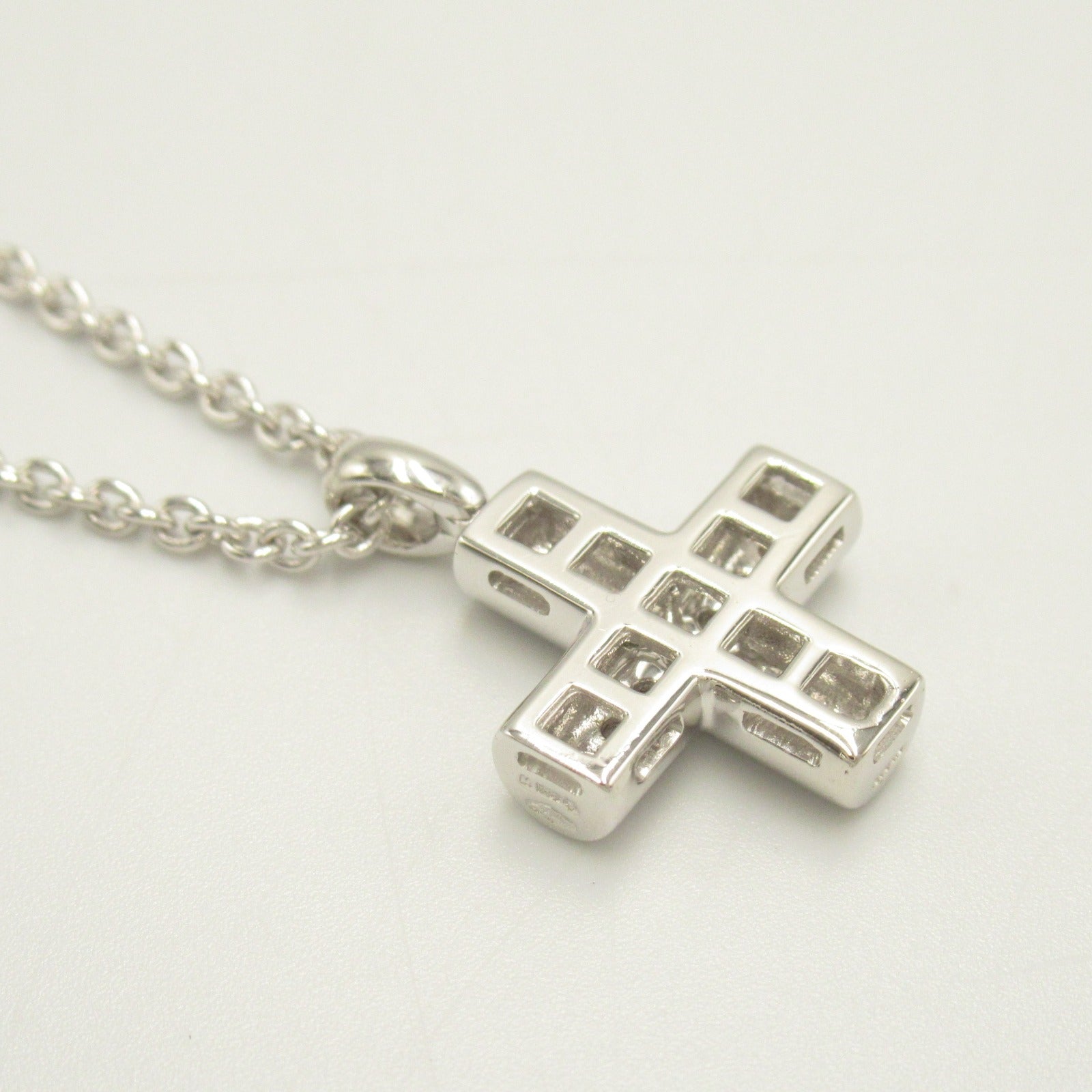 BVLGARI 18K白金Greek Cross Diamond項鍊
