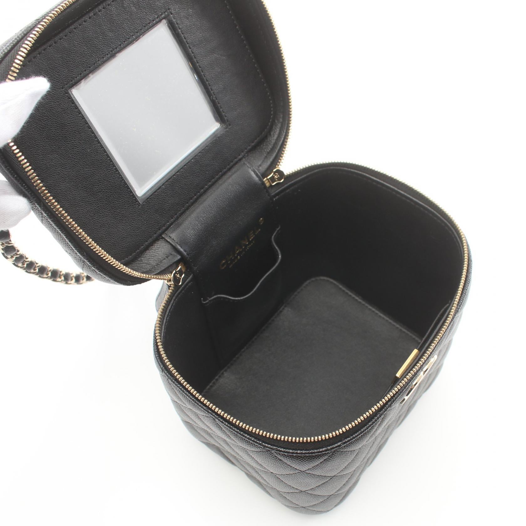 CHANEL CC GHW Matelasse ChainShoulder Vanity Bag Calfskin Leather Black