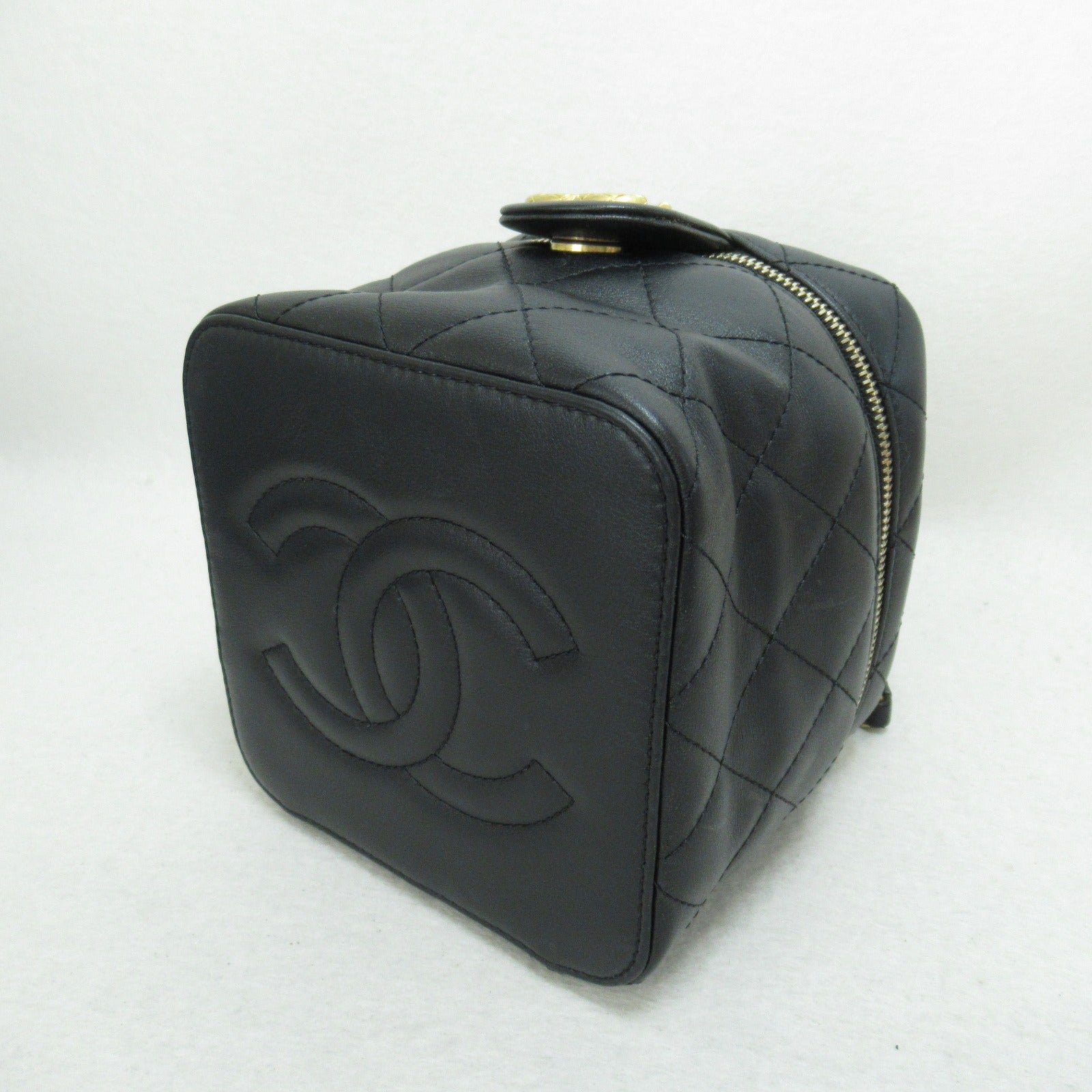 CHANEL 【激減優惠】菱格皮革Vanity  Bag金扣手挽肩背兩用袋黑色
