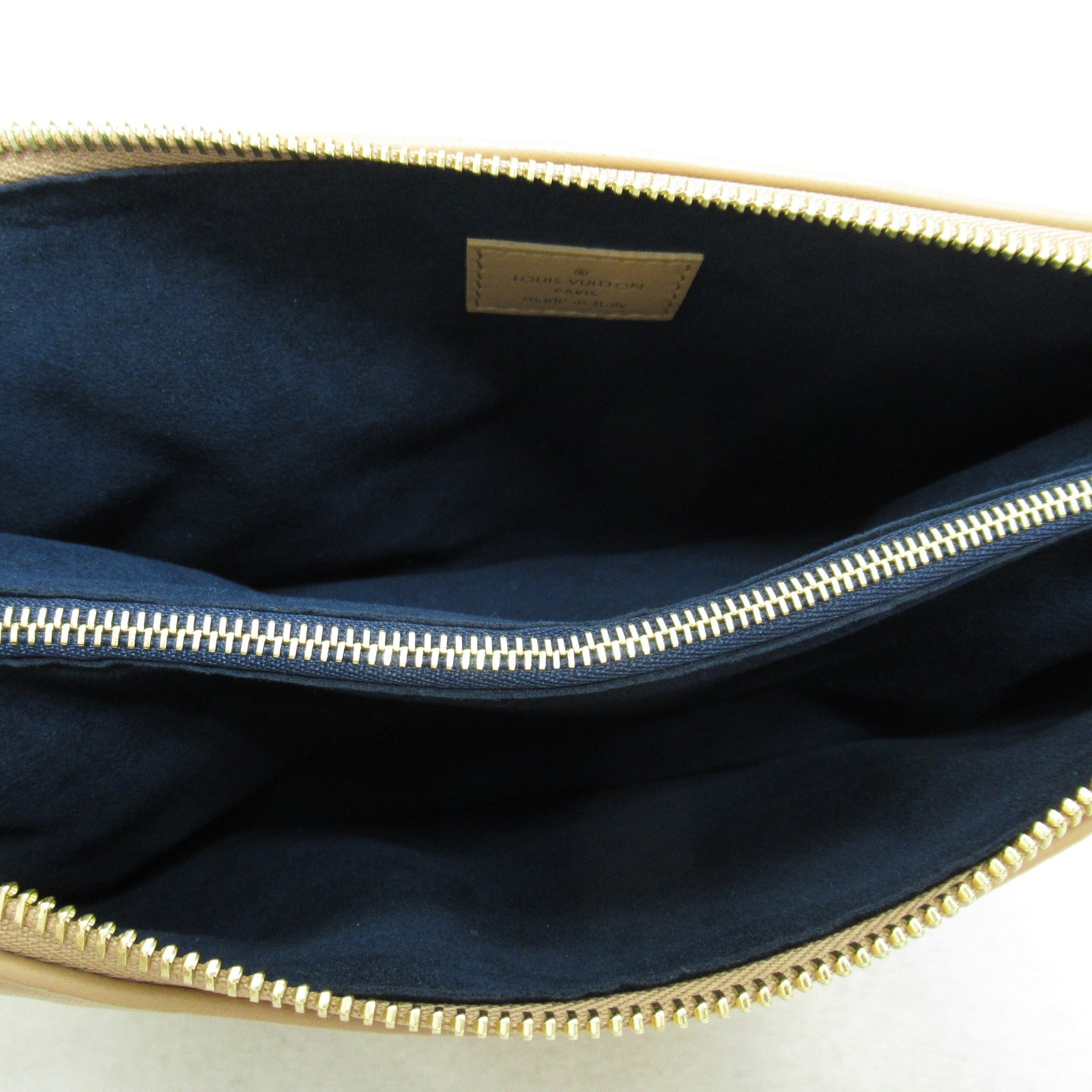 LOUIS VUITTON 【激減優惠】羊皮皮革Coussin PM 2 Way Shoulder Bag Handbag金扣手挽肩背兩用袋米色