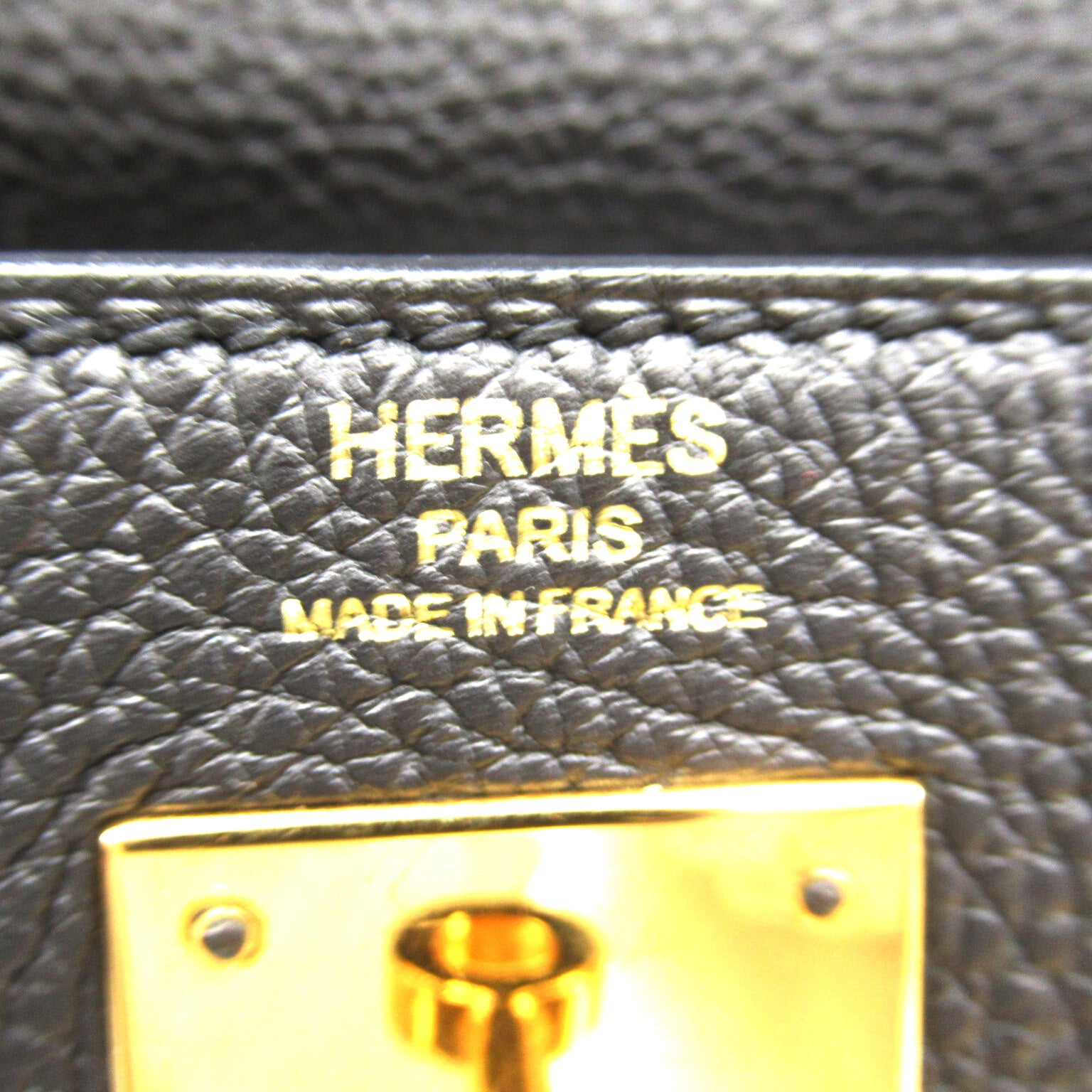 HERMES Togo皮革Kelly 28金扣手挽肩背兩用袋Noir/黑色