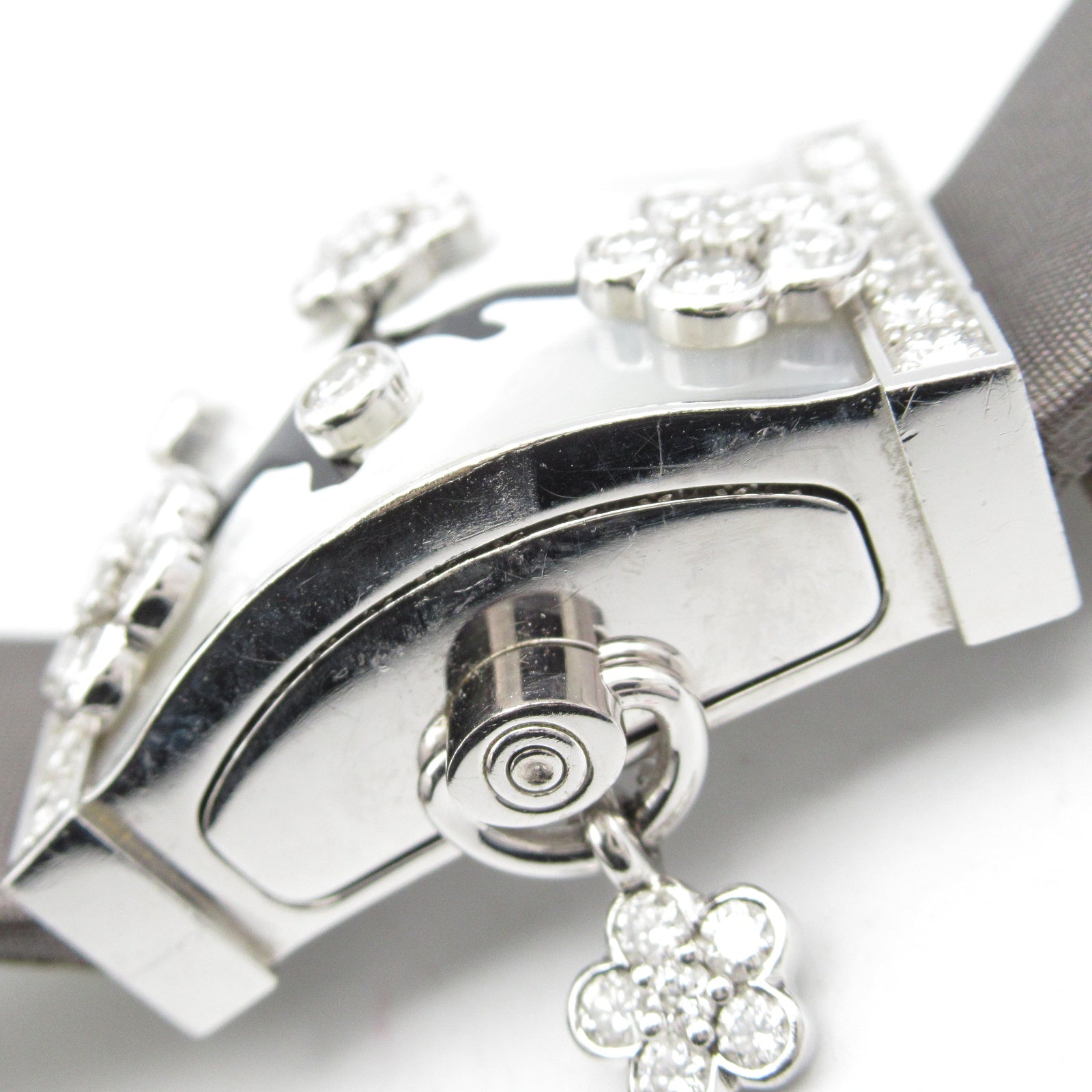 Van Cleef & Arpels Secret Wrist Watch 3386101
