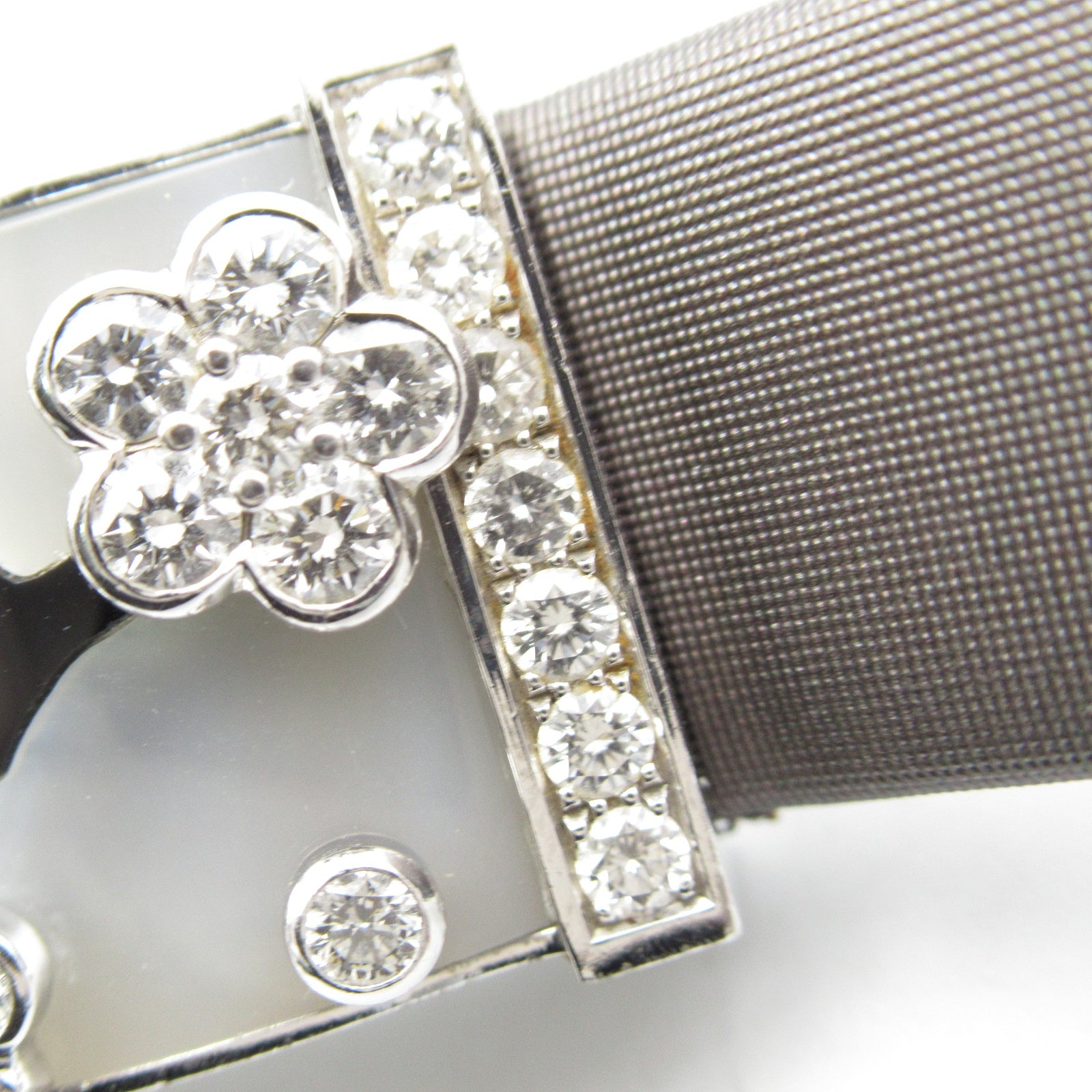Van Cleef & Arpels Secret Wrist Watch 3386101