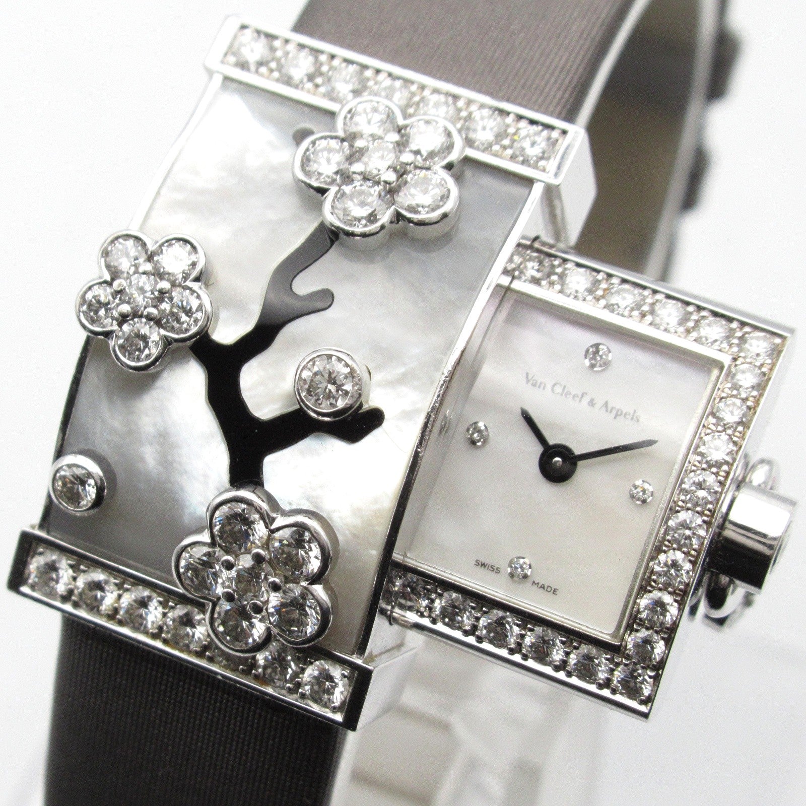 Van Cleef & Arpels Secret Wrist Watch 3386101