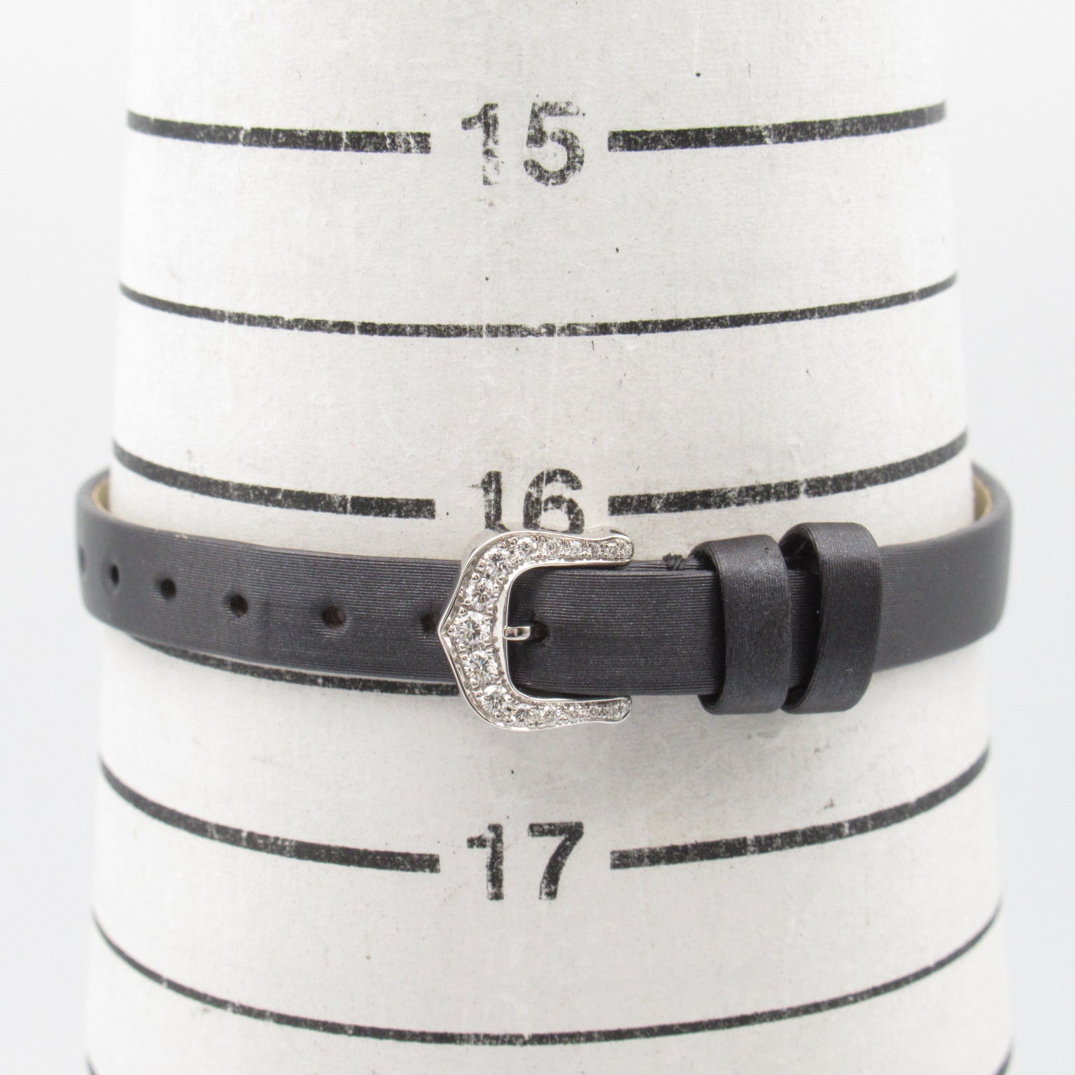 CARTIER Tonneau Arrondie 18K白金/鑽石/皮革帶手錶石英機芯銀色