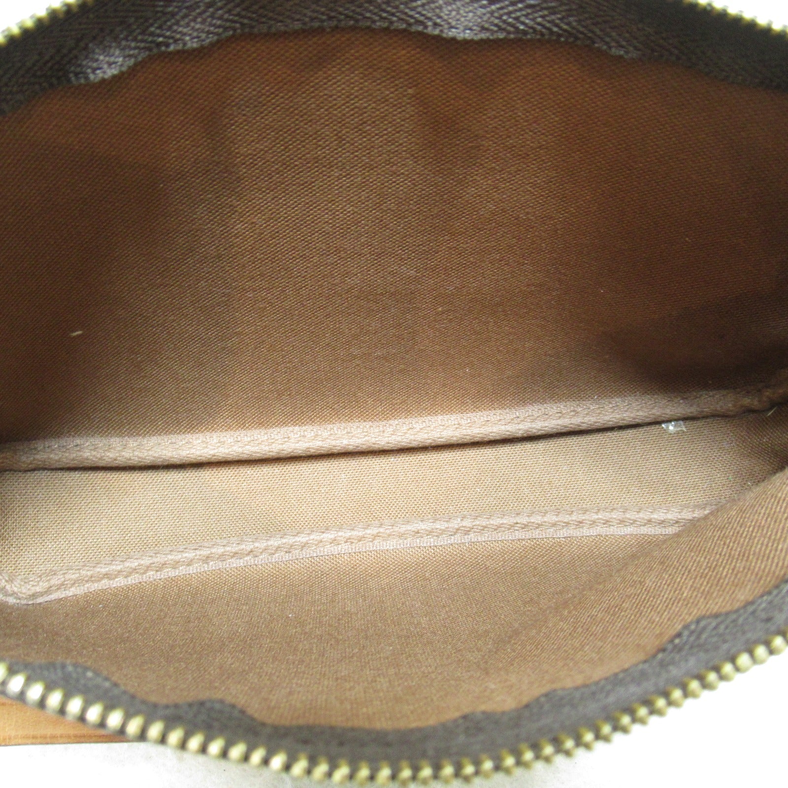 LOUIS VUITTON Monogram Pochette Accessories金扣手挽袋啡色