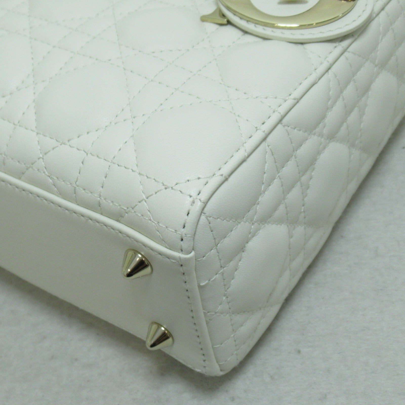 Dior 羊皮皮革Mini Lady Dior金扣手挽肩背兩用袋白色