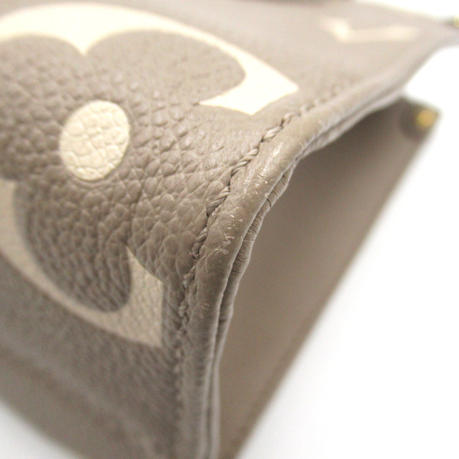 LOUIS VUITTON Monogram Empreinte OnTheGo PM金扣手挽肩背兩用袋斑鳩灰色/奶油色