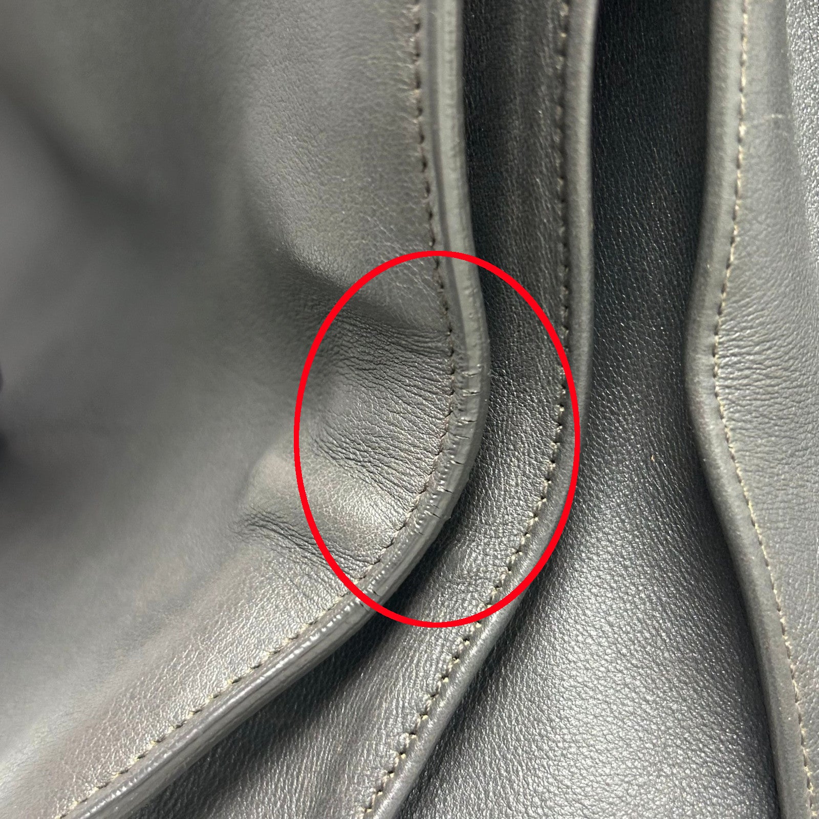SAINT LAURENT 牛皮皮革Sac De Jour金扣手挽袋灰色