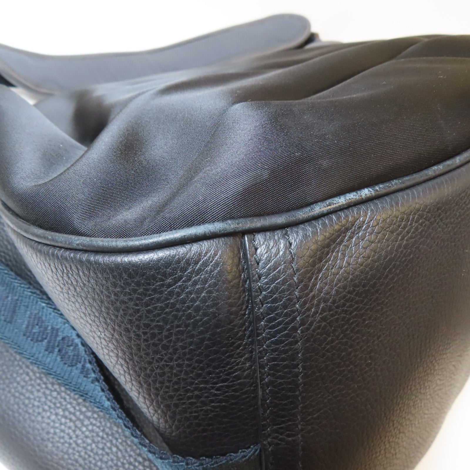 Dior 【激減優惠】牛皮皮革/尼龍Shoulder Bag銀扣肩背袋黑色