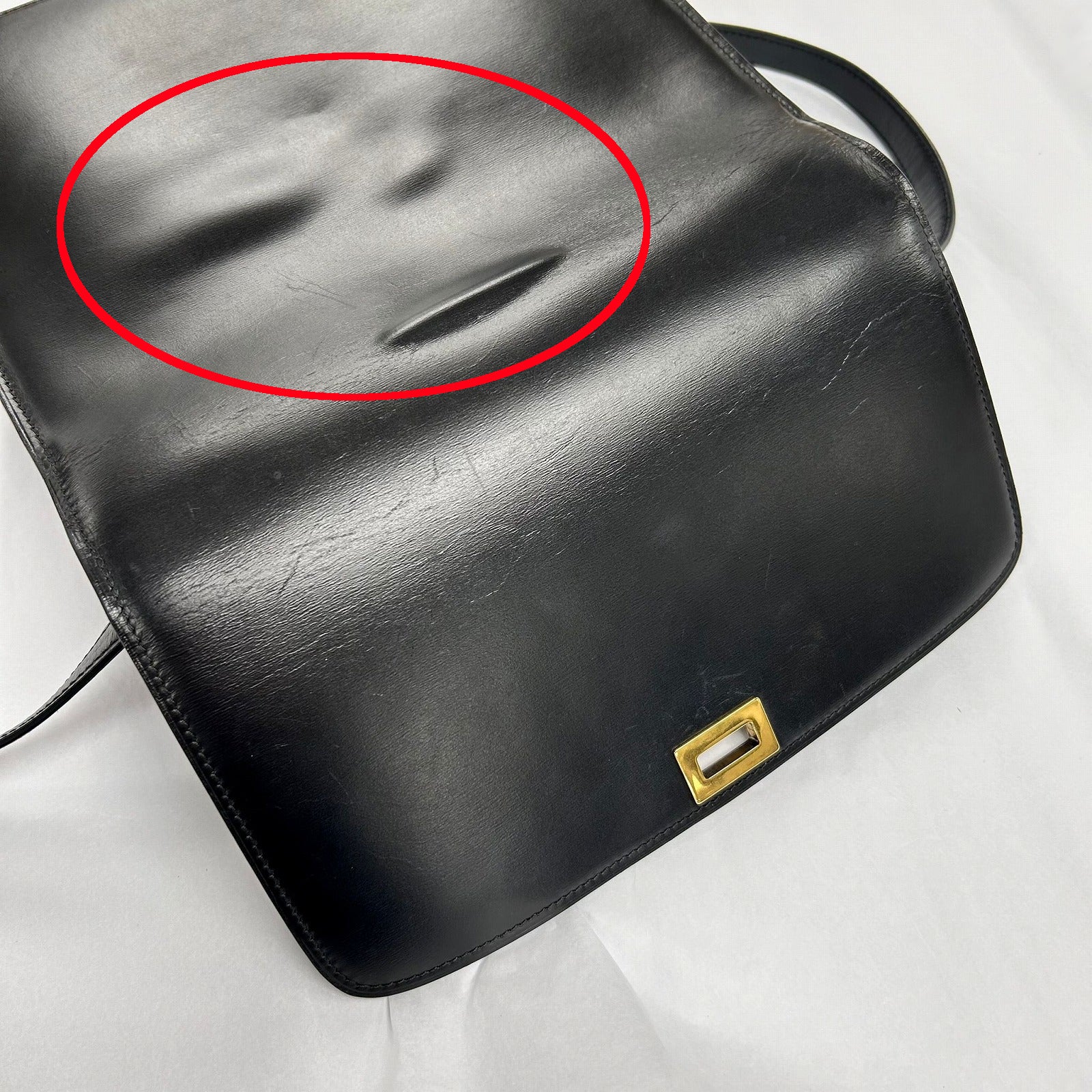 CELINE 牛皮皮革Medium Classic Box金扣肩背袋黑色