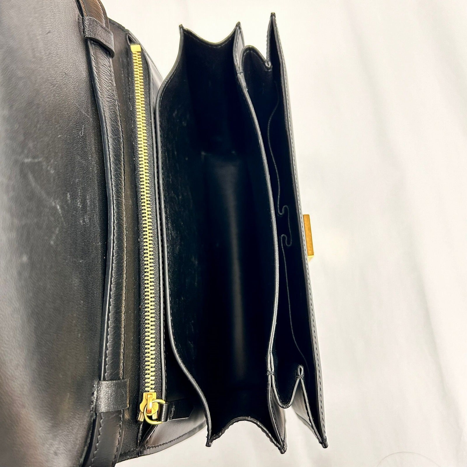 CELINE 牛皮皮革Medium Classic Box金扣肩背袋黑色