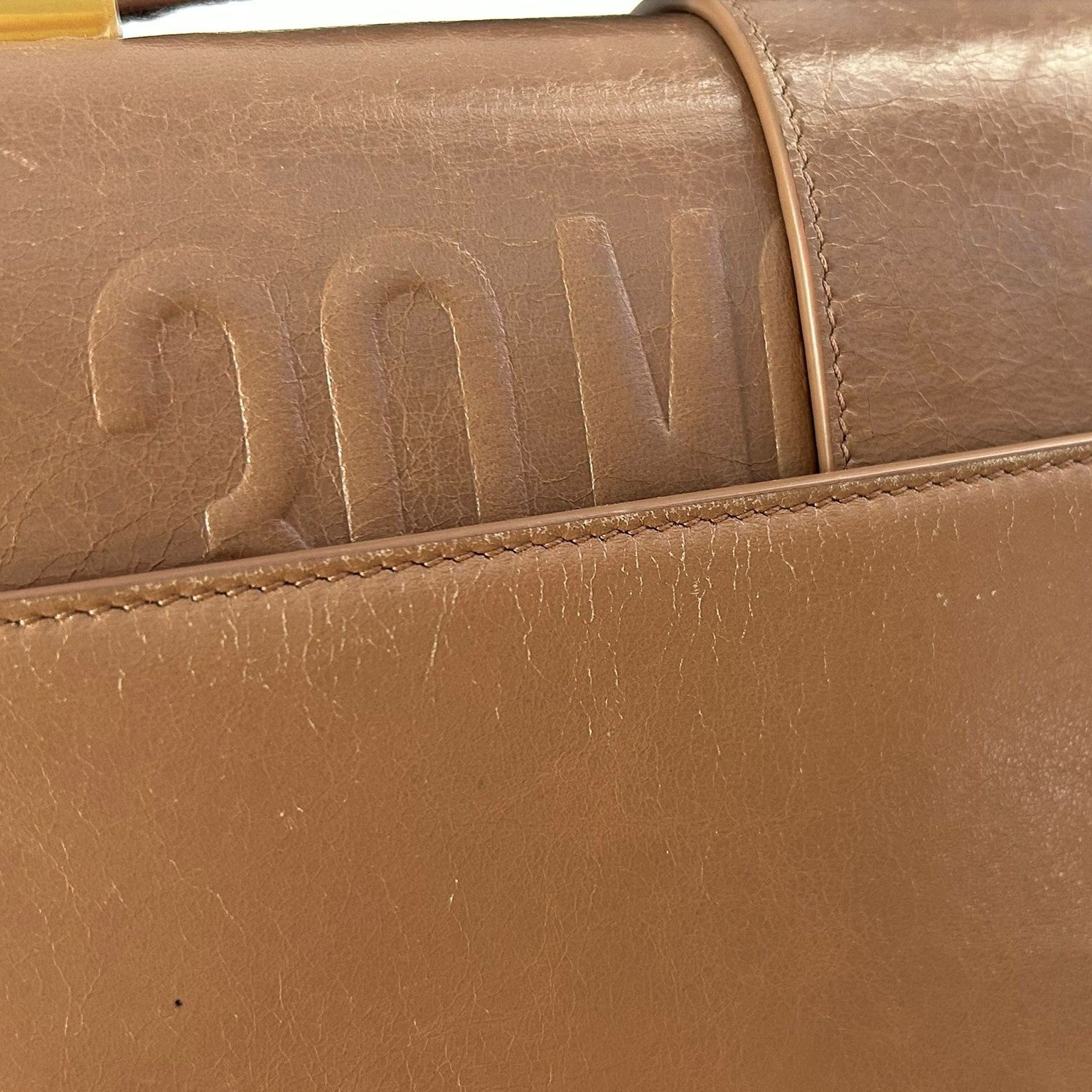 Dior 牛皮皮革30 Montaigne金扣肩背袋