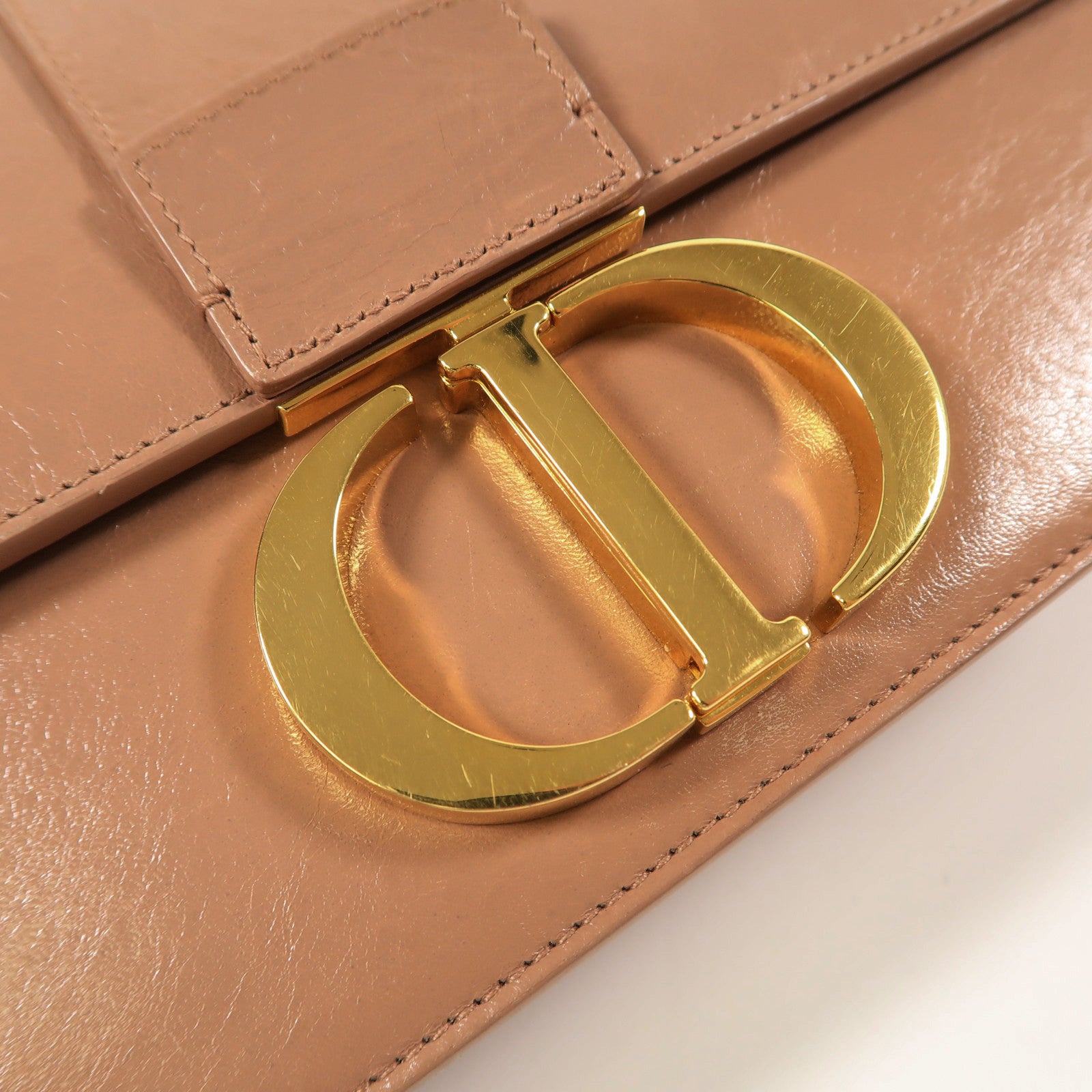 Dior 牛皮皮革30 Montaigne金扣肩背袋