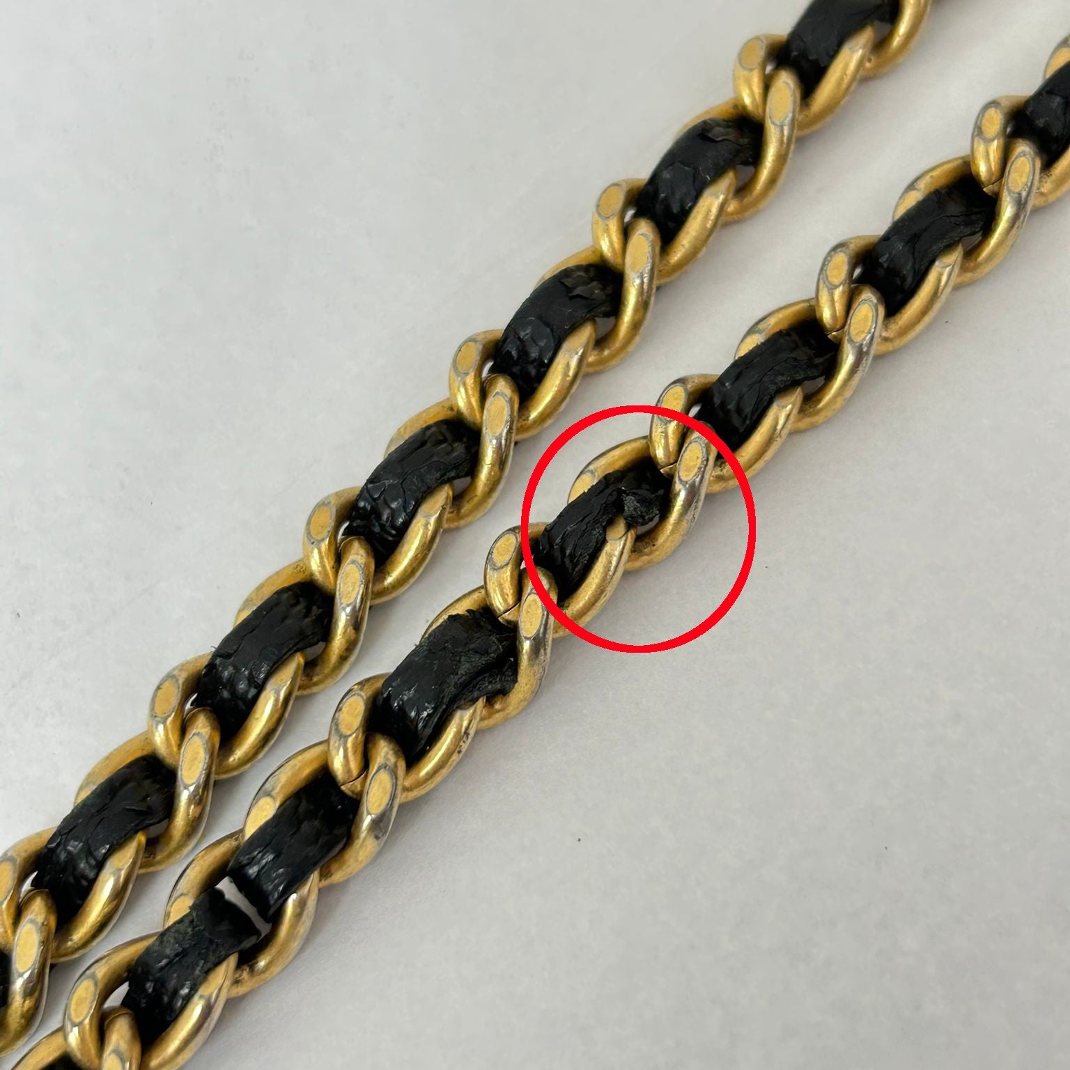 CHANEL 牛皮皮革WOC Wallet On Chain金扣鏈帶肩背袋