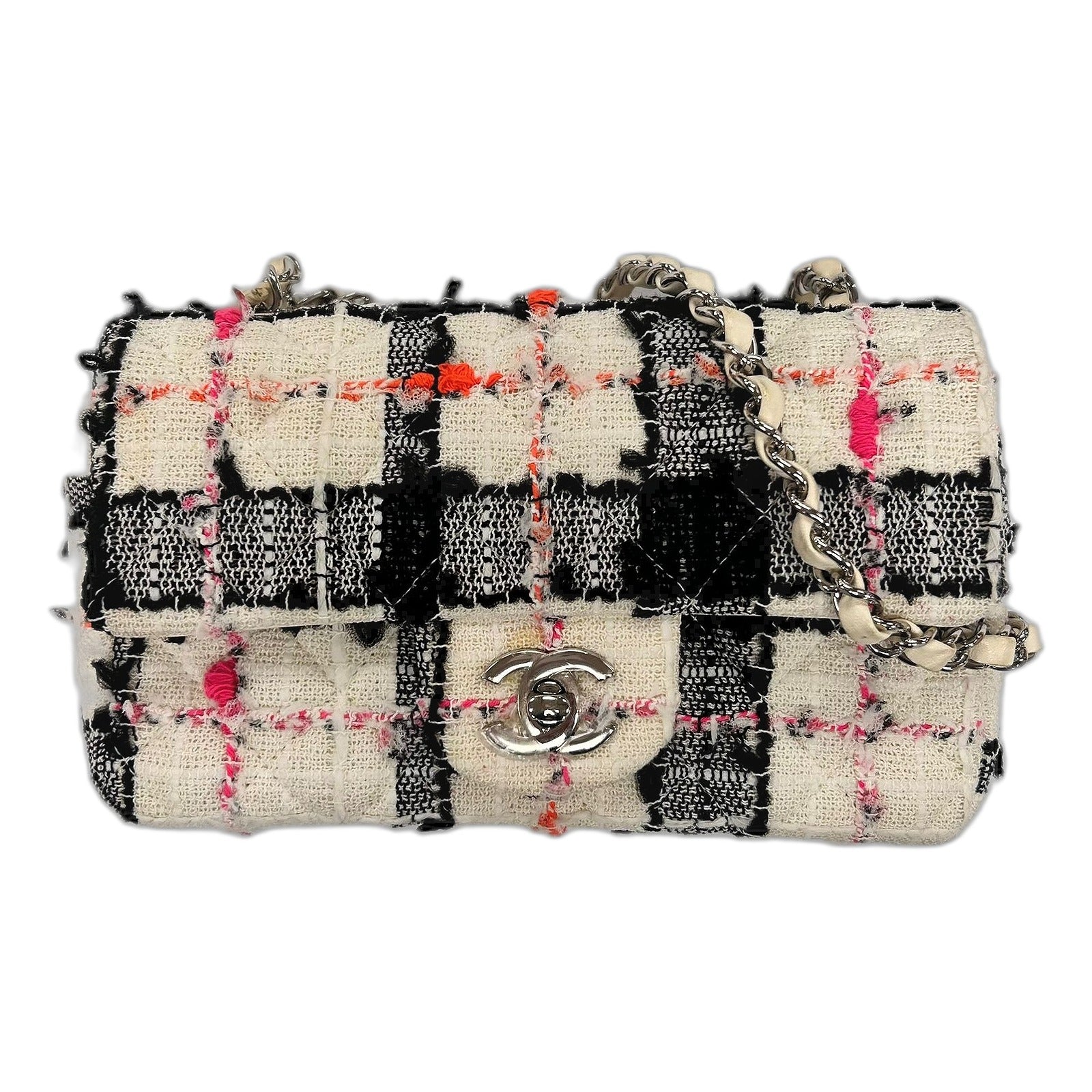 CHANEL 【激減優惠】粗花呢Chain Shoulder Bag銀扣肩背袋白色/黑色
