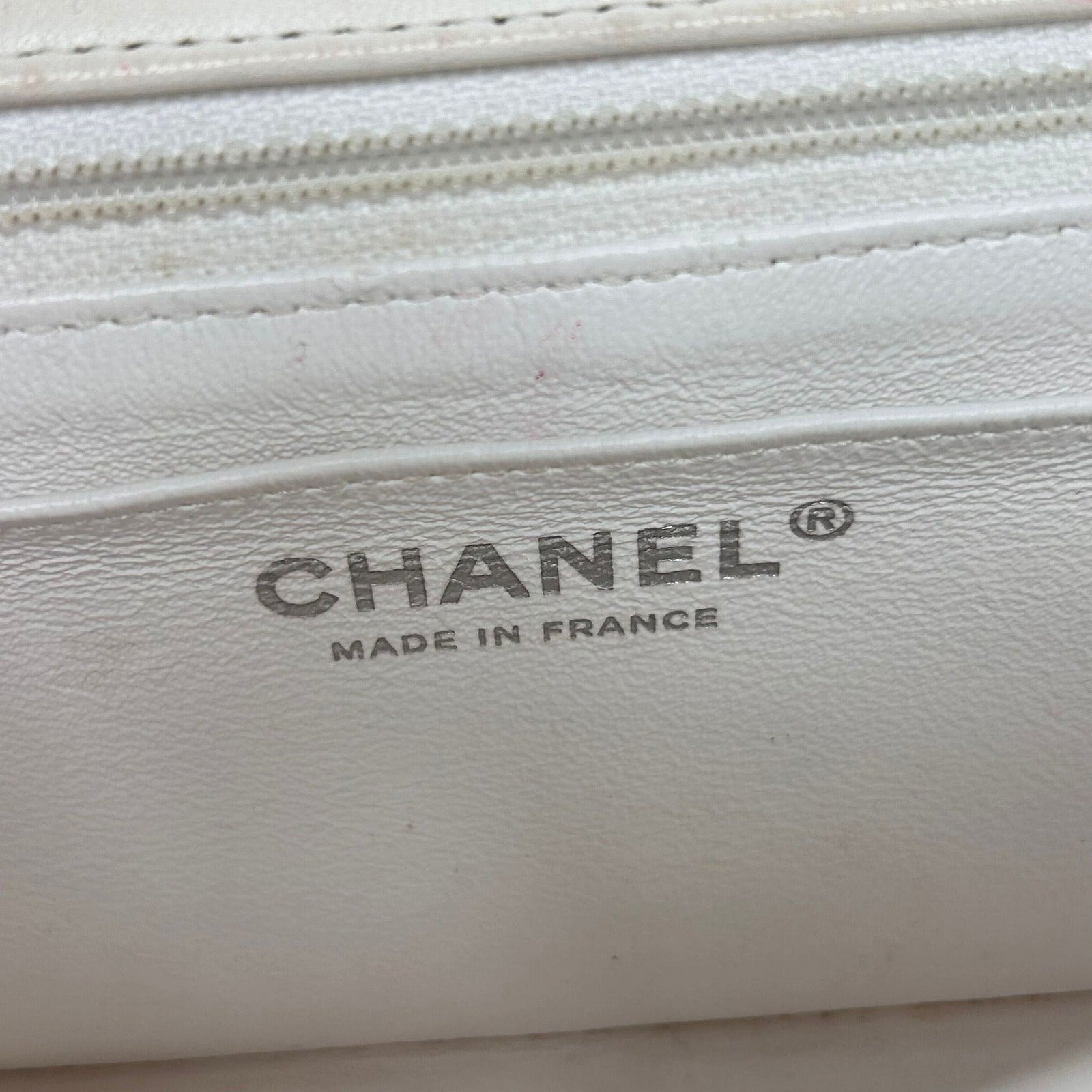 CHANEL 【激減優惠】粗花呢Chain Shoulder Bag銀扣肩背袋白色/黑色