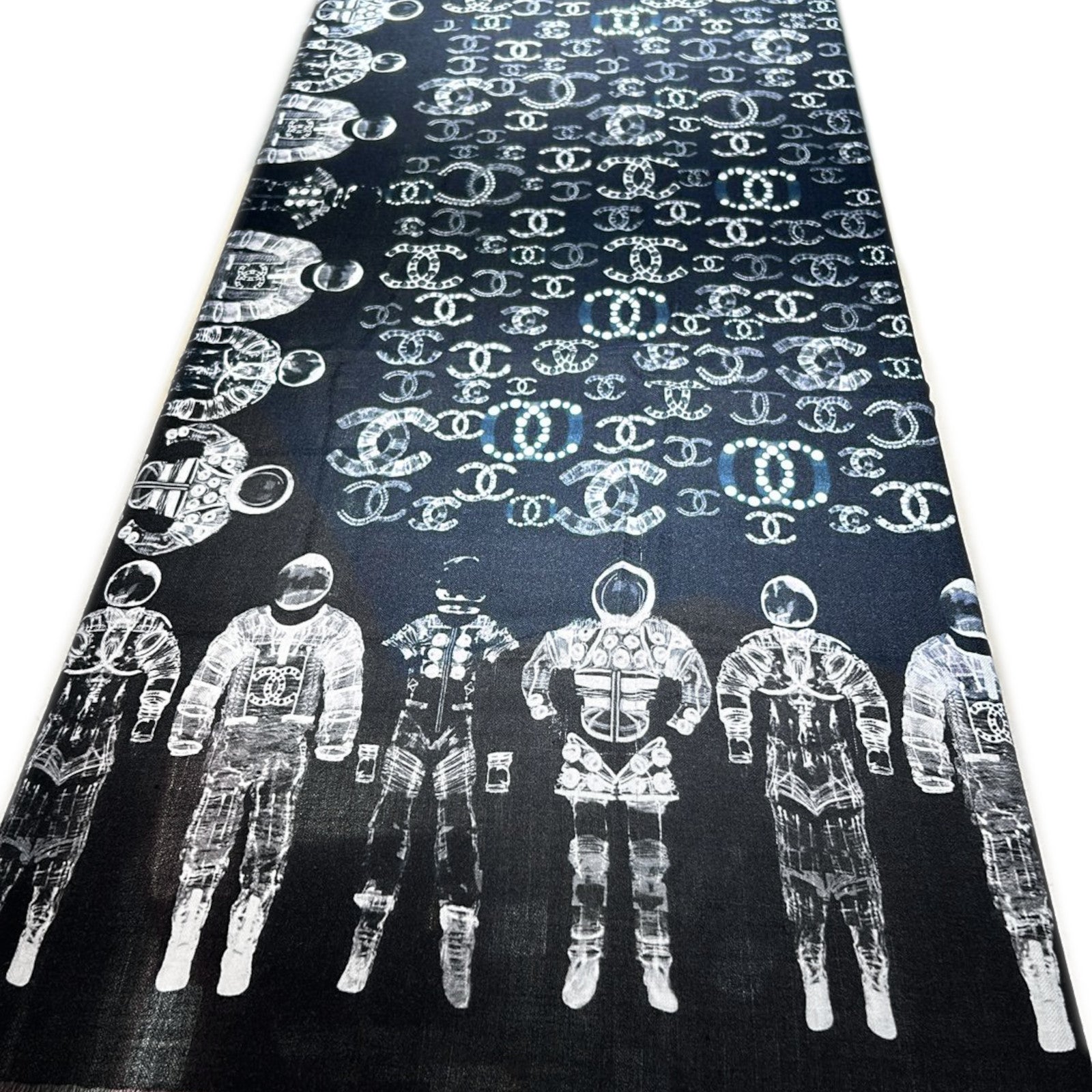 CHANEL 【激減優惠】羊絨Scarf絲巾黑色