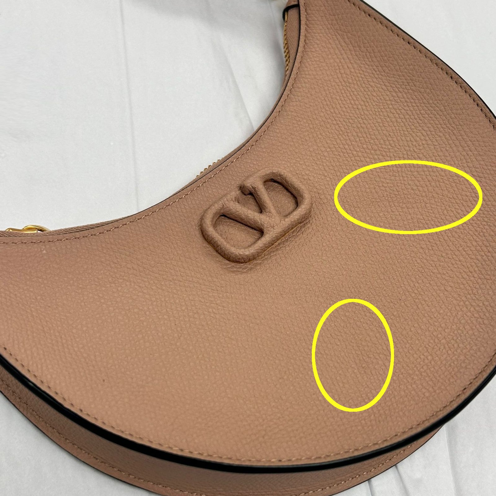 Valentino 牛皮皮革Shoulder Bag金扣肩背袋杏色