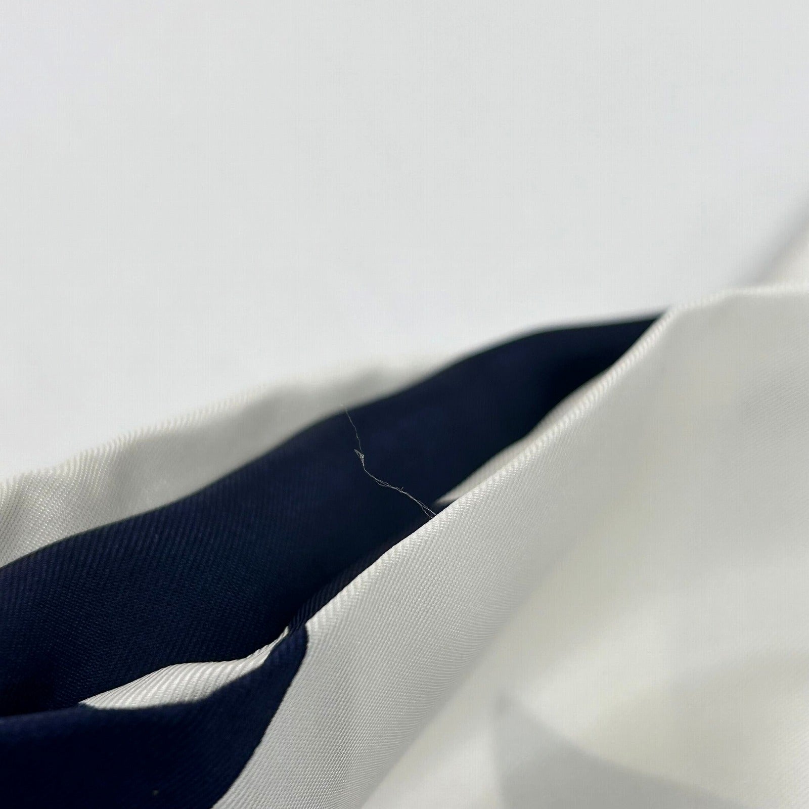 CHANEL 【激減優惠】絲質Scarf絲巾深藍色/白色/紅色