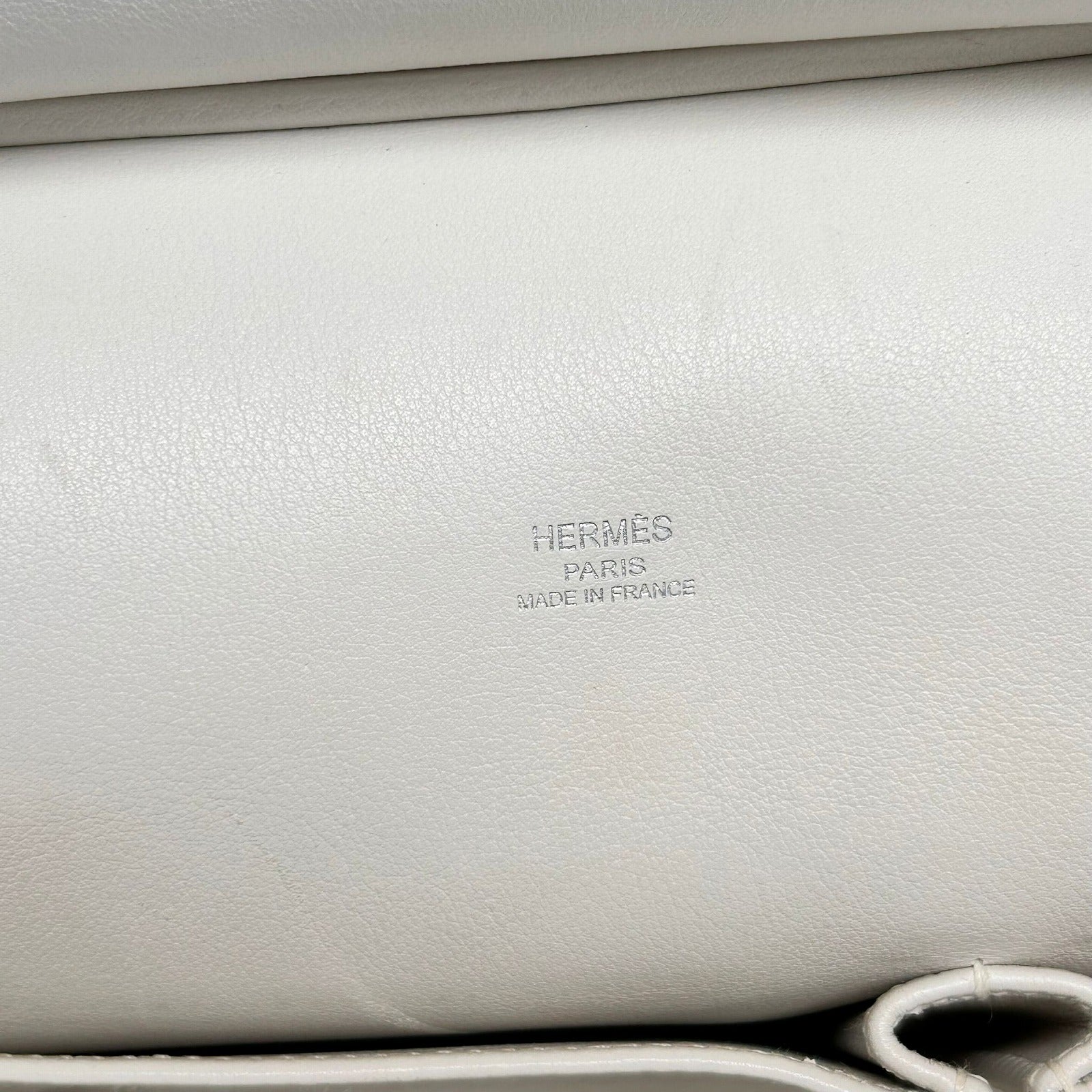 HERMES **【激減優惠】Swift皮革Jypsiere 28銀扣肩背袋白色