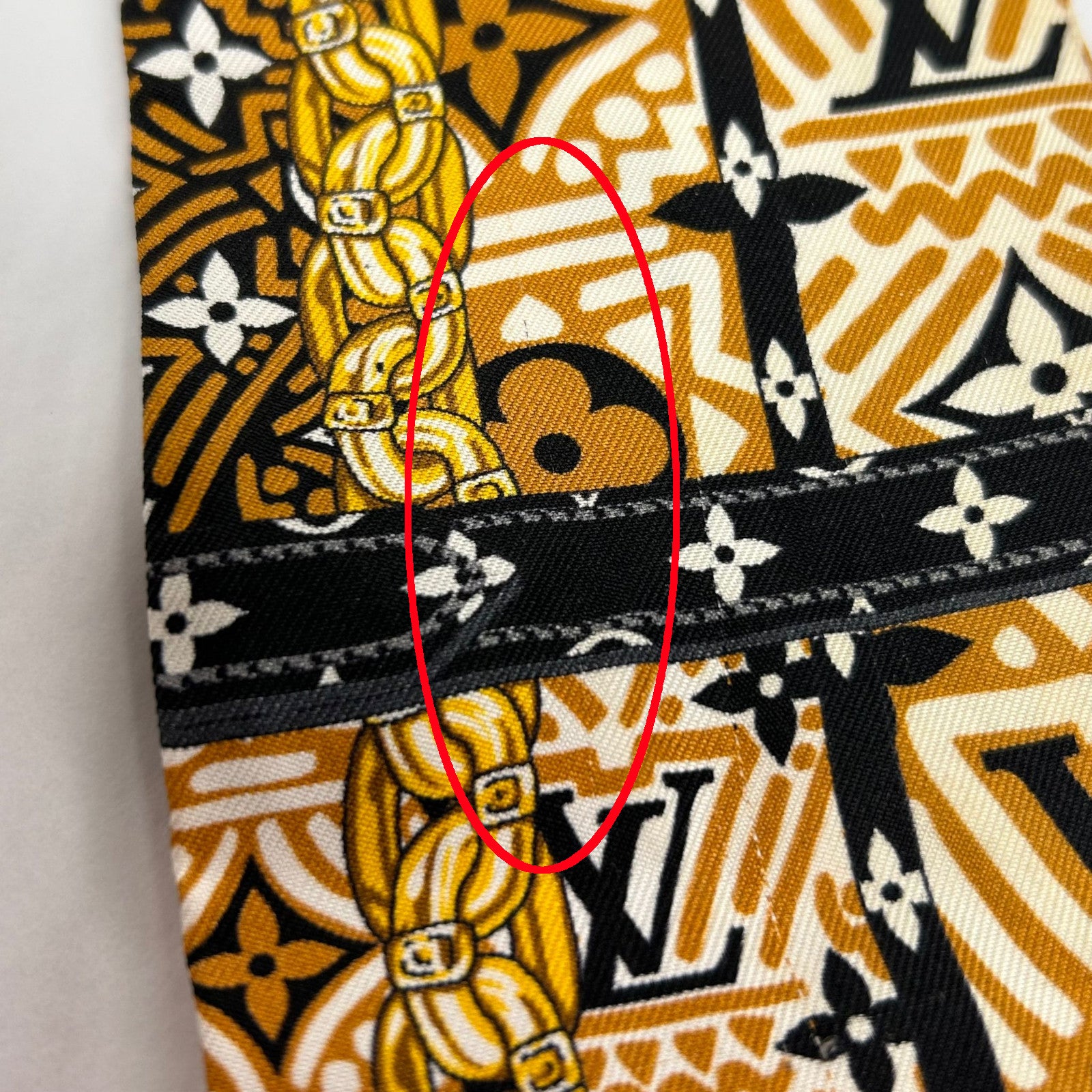 LOUIS VUITTON 絲質Crafty Confidential Bandeau絲巾啡色