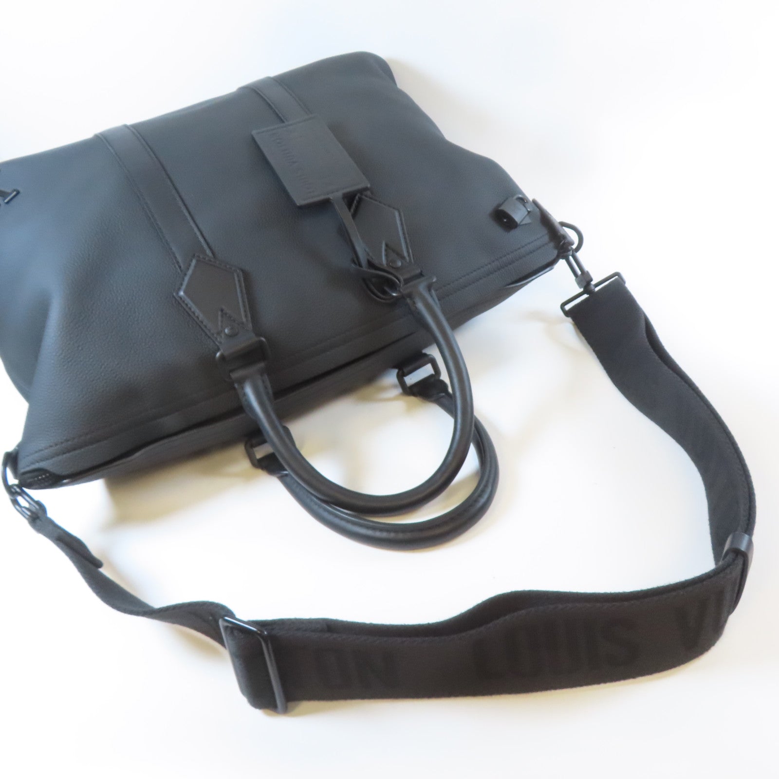 LOUIS VUITTON 【激減優惠】牛皮皮革Lock It黑扣手挽肩背兩用袋黑色