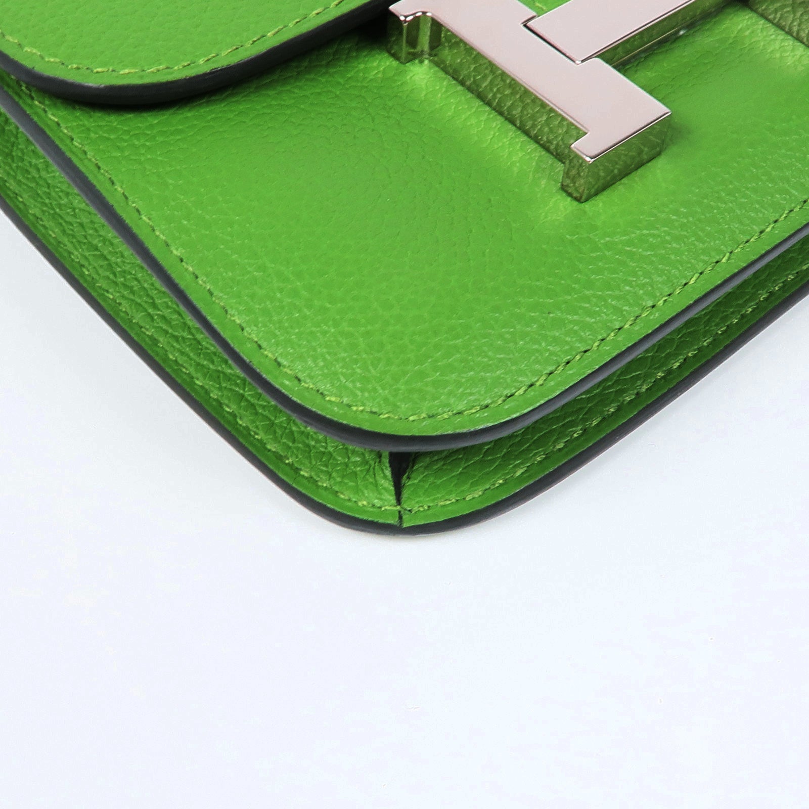 HERMES Evercolor皮革Constance Slim銀扣錢包Vert Yucca/Mauve Pale